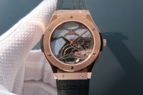 Hublot Classic Fusion Tourbillon RG 45mm TF Skeleton Purple Dial Black Gummy Strap A23J