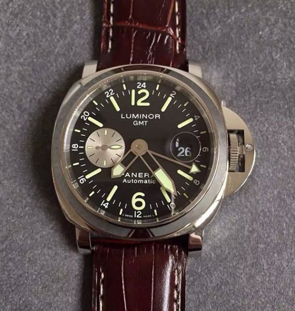 How to buy a Luminor clone watches for sale in Bahrain?