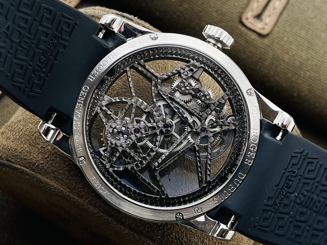 Roger Dubuis Excalibur RDDBEX0393SS