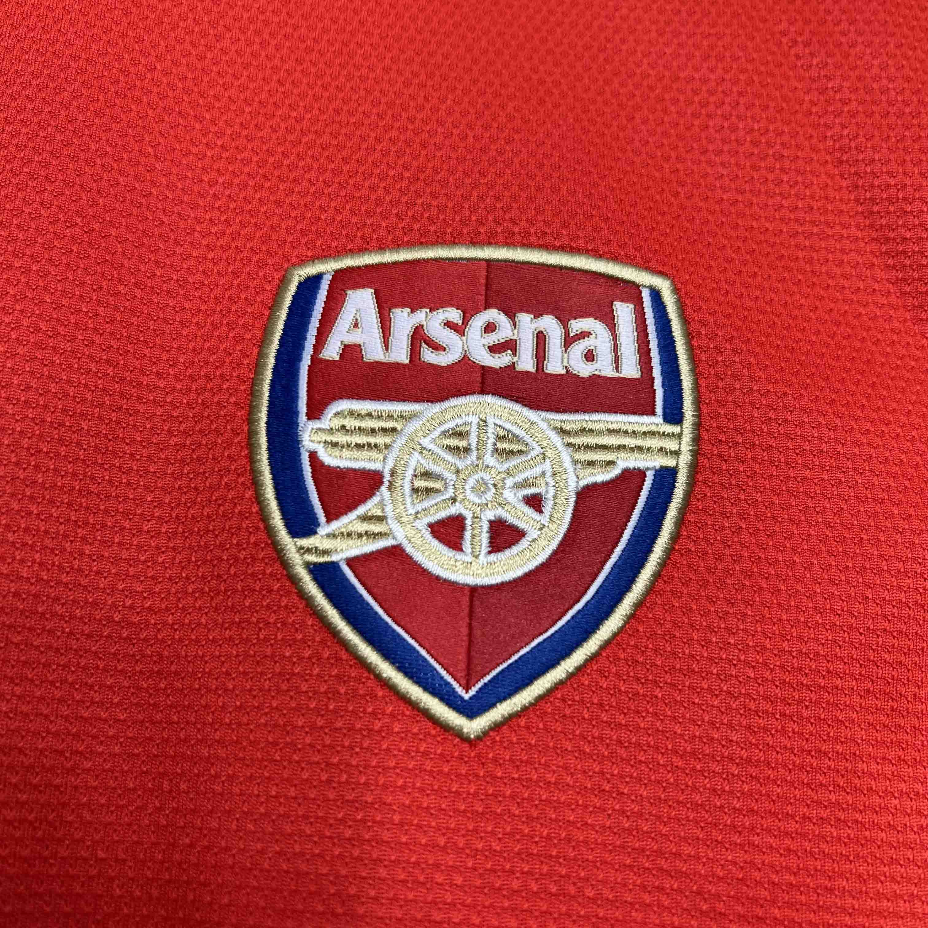 2012-13 Arsenal Home Retro Kit Vintage Shirt - view 6