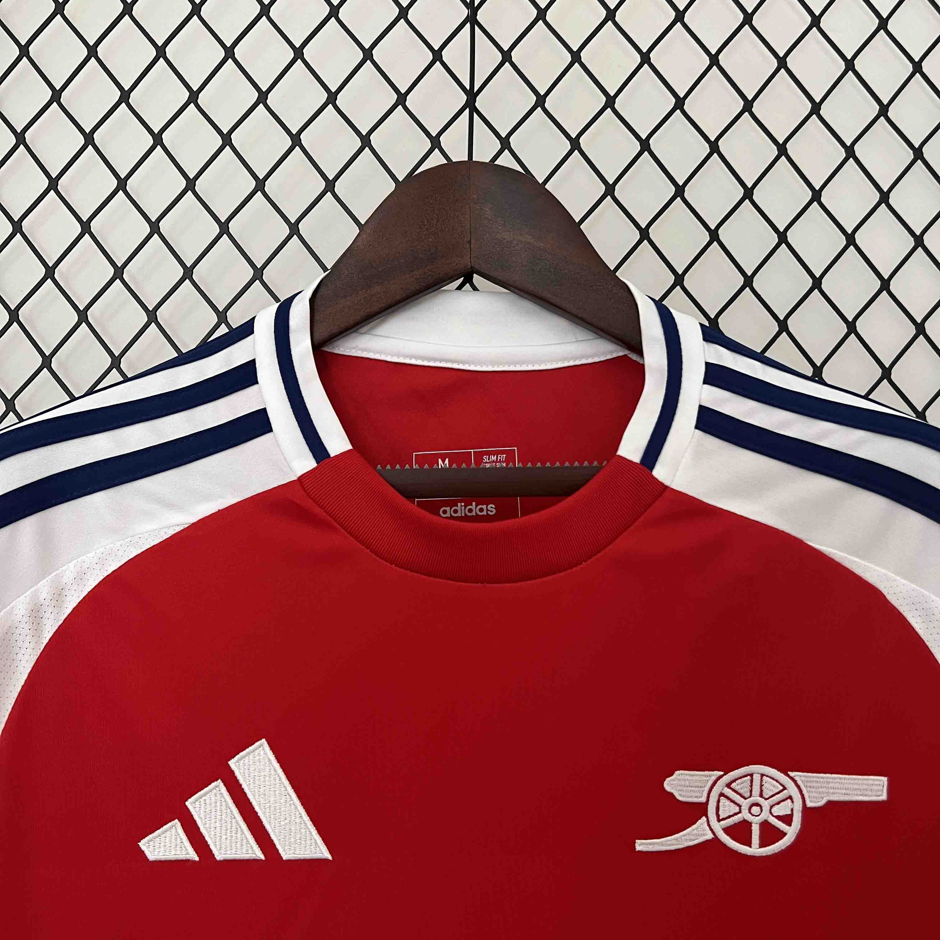 24-25 Arsenal Home Fan Version - view 5