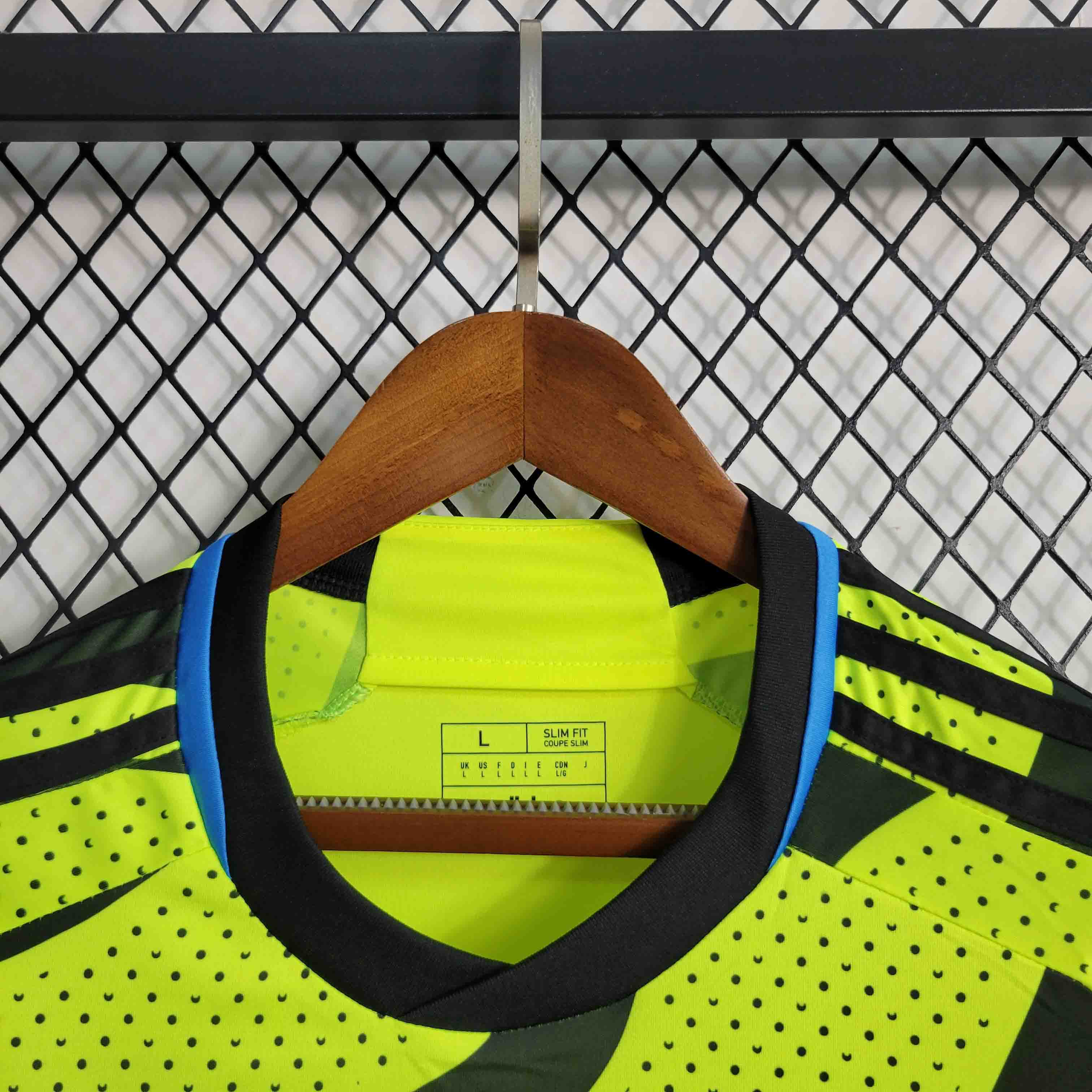 23-24 Arsenal Away Fan Version Jersey - view 5