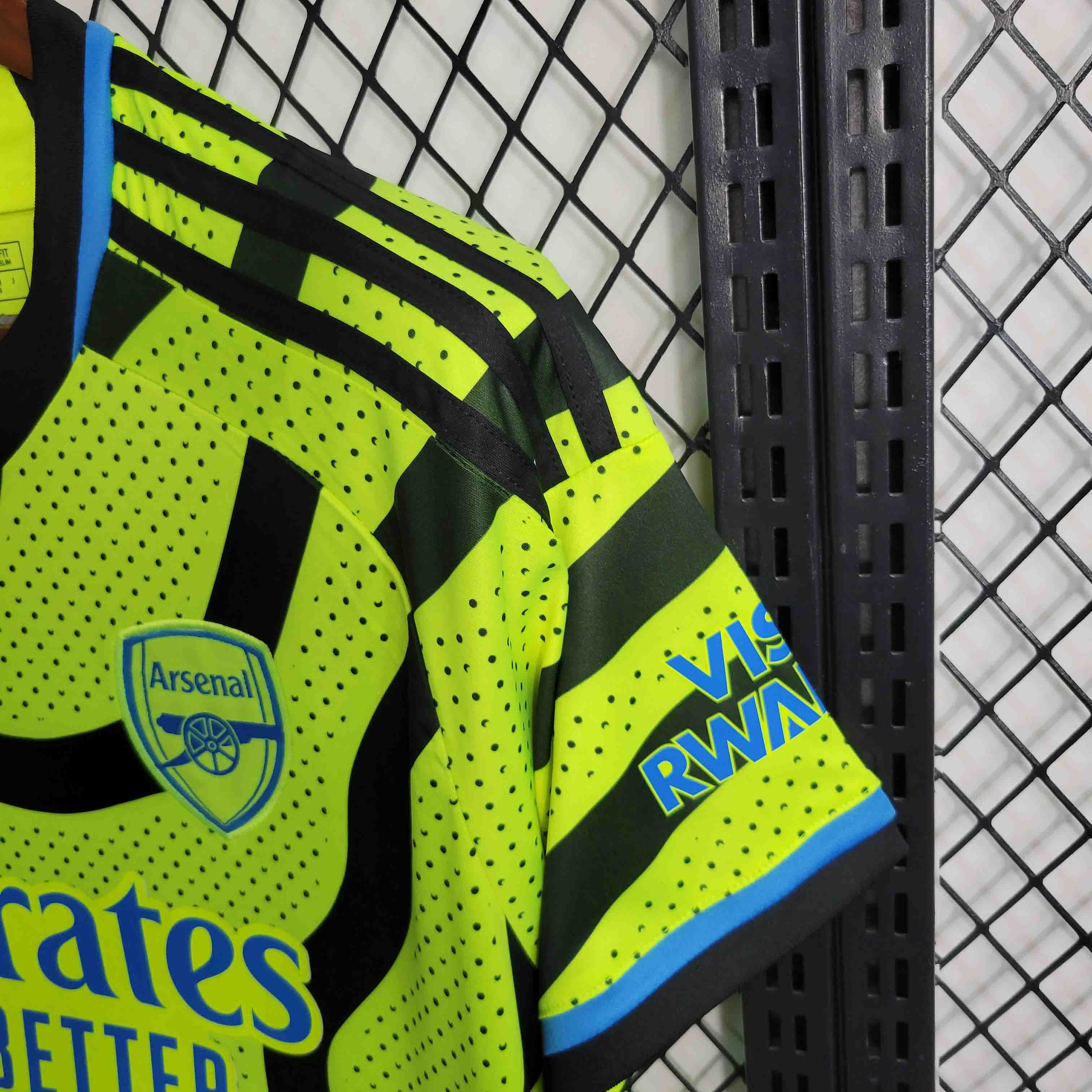 23-24 Arsenal Away Fan Version Jersey - view 7