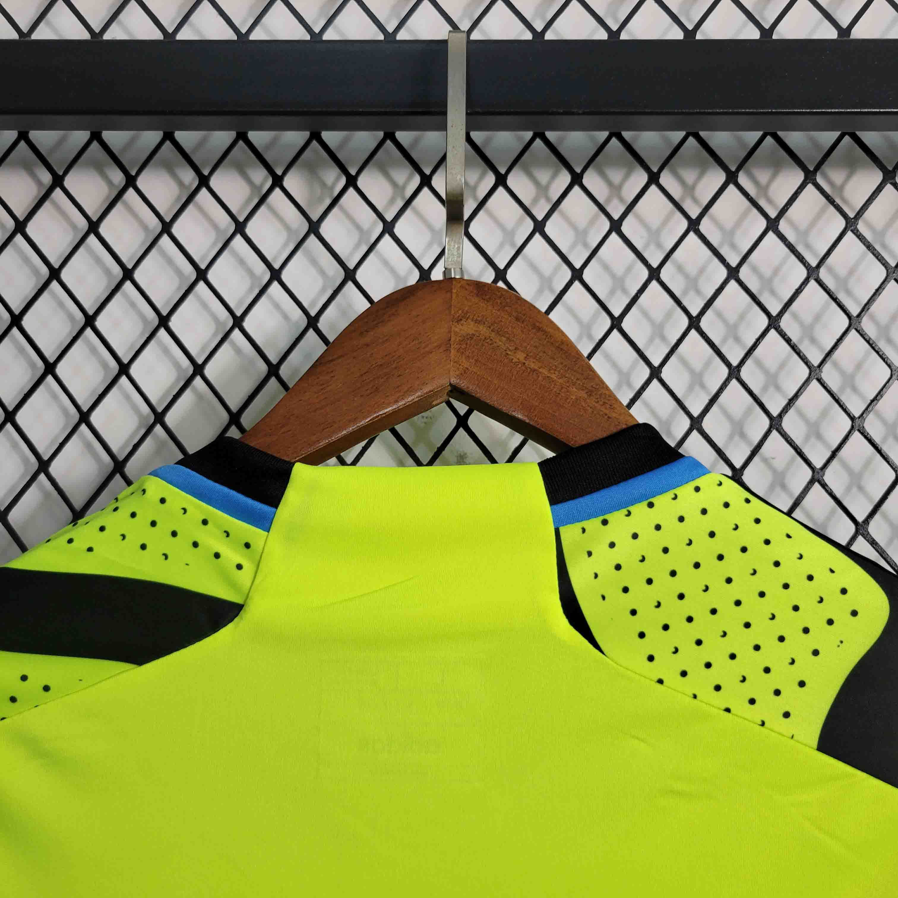23-24 Arsenal Away Fan Version Jersey - view 11