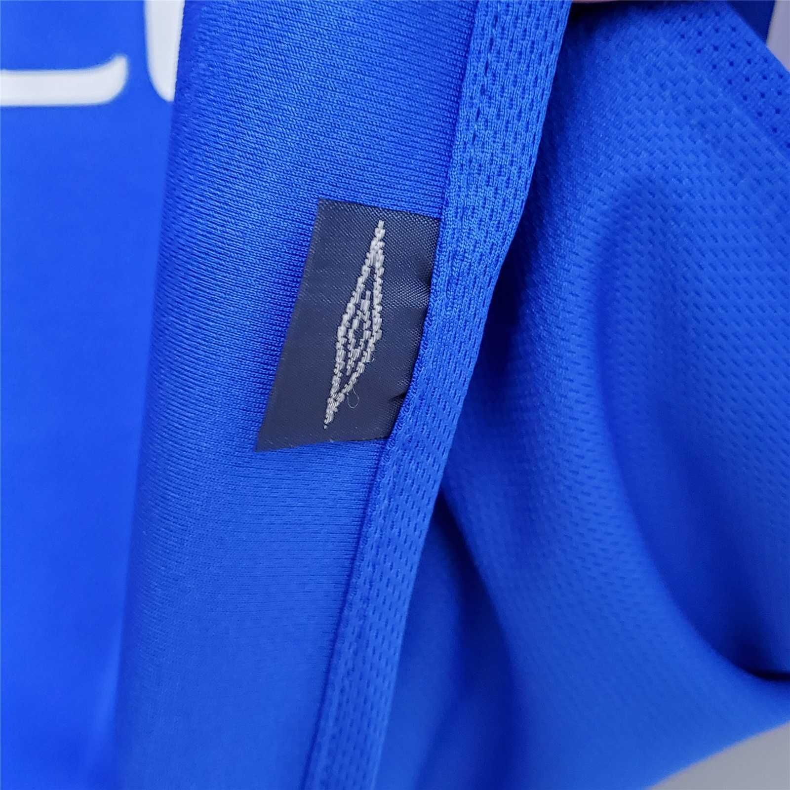 2003-05 Chelsea Home Retro Soccer Jersey - view 11
