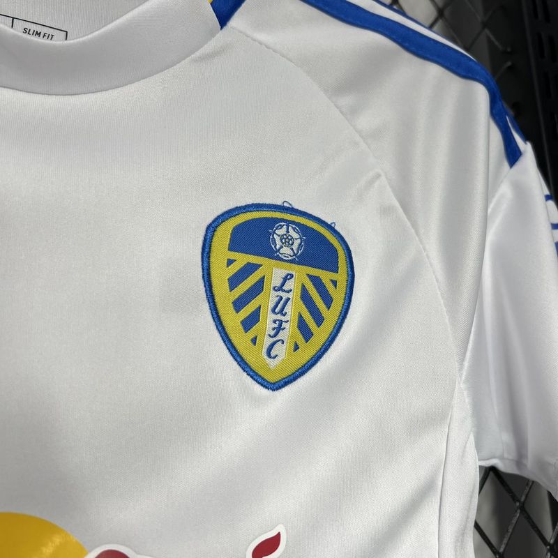 24-25 Leeds United Home Kids Kit Jersey+Shorts - view 5