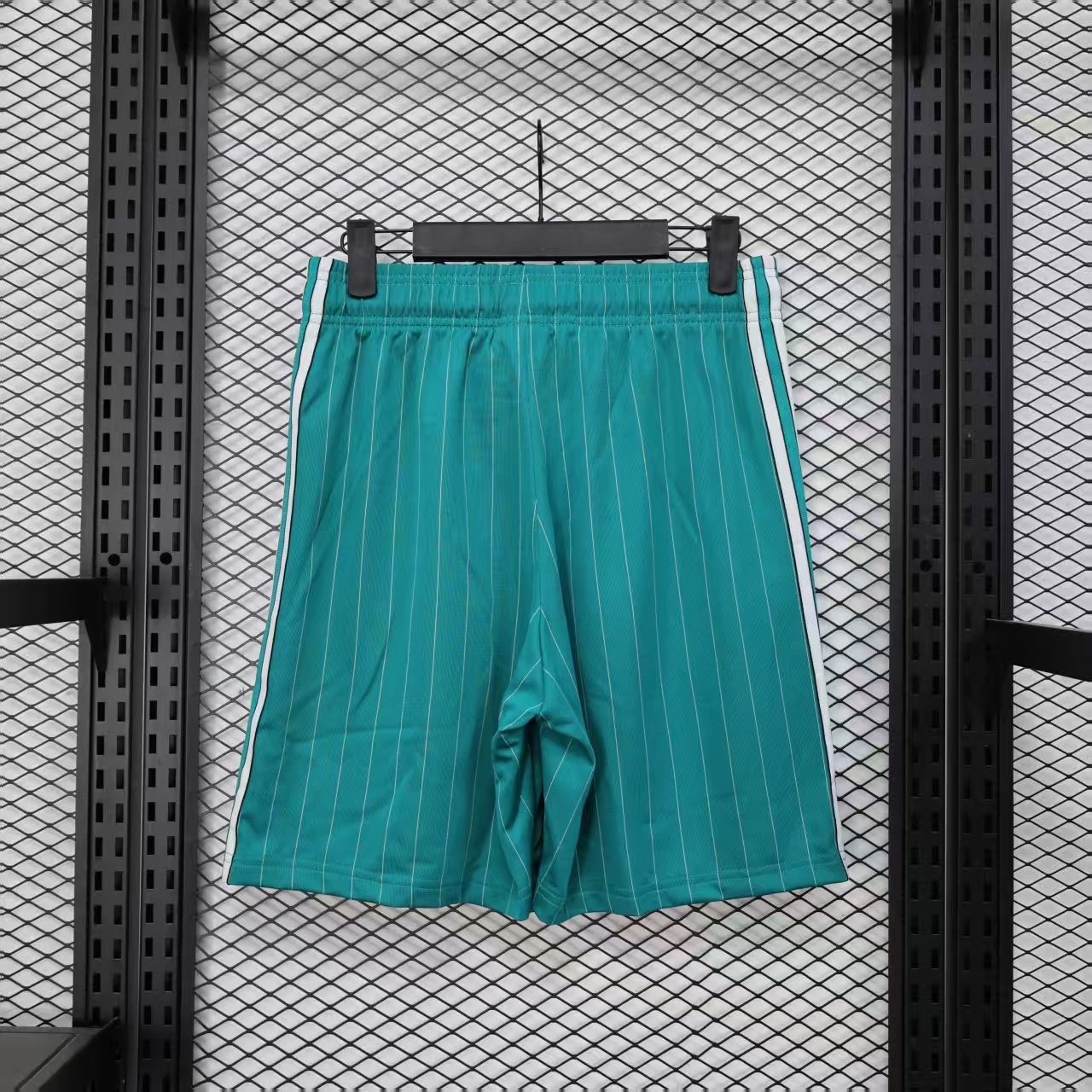 25-26 Liverpool Leisure Soccer Shorts Player Version - view 3