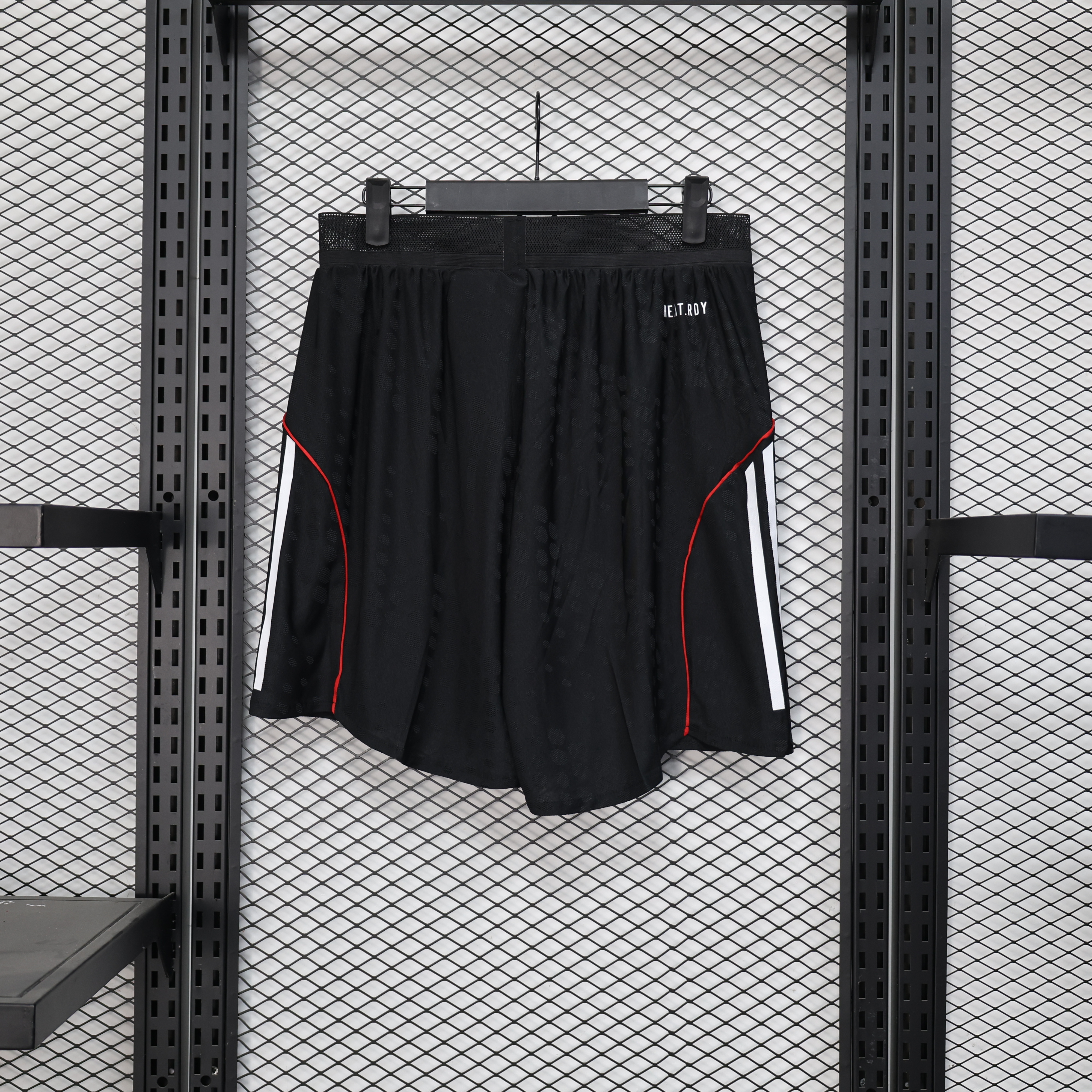 25-26 Liverpool Home Soccer Shorts Player Version - view 6