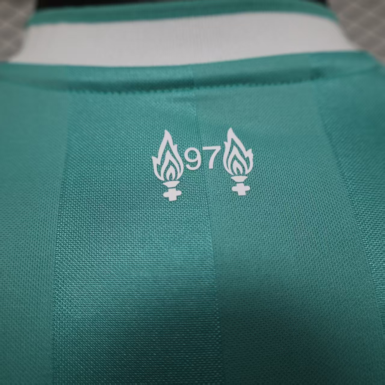 25-26 Liverpool Second Away Soccer Jersey Player Version - view 9