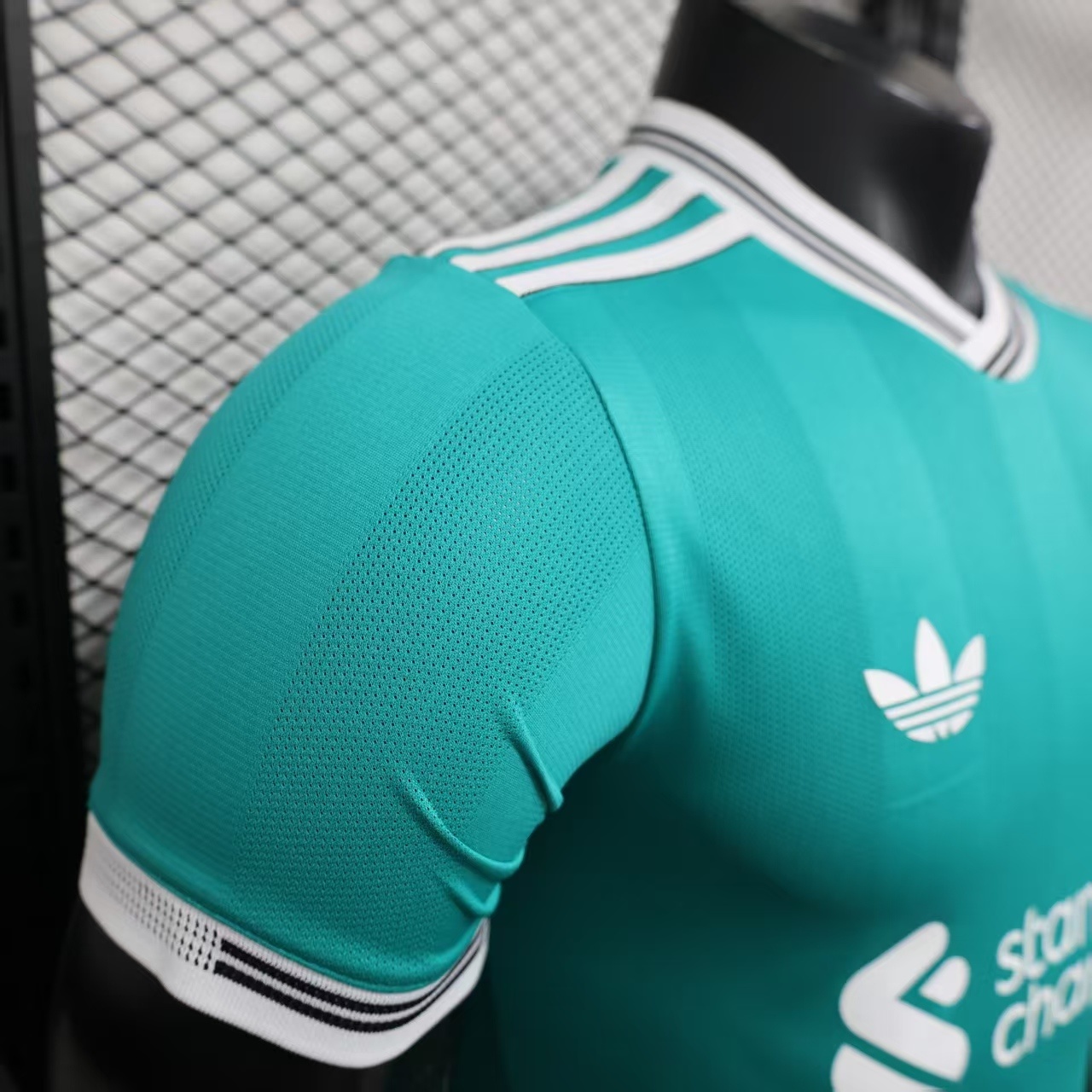 25-26 Liverpool Third Away Green Soccer Jersey - view 11