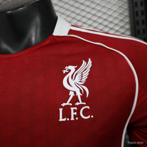 25-26 Liverpool Home Soccer Jersey Player Version - view 4