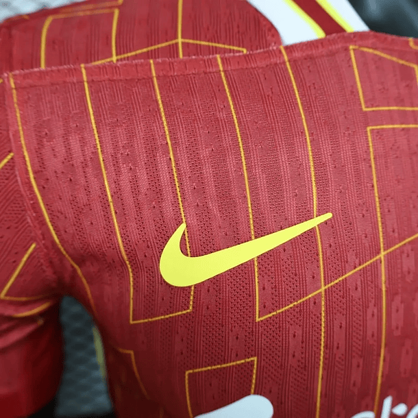 24-25 Liverpool Home Player Version - view 6