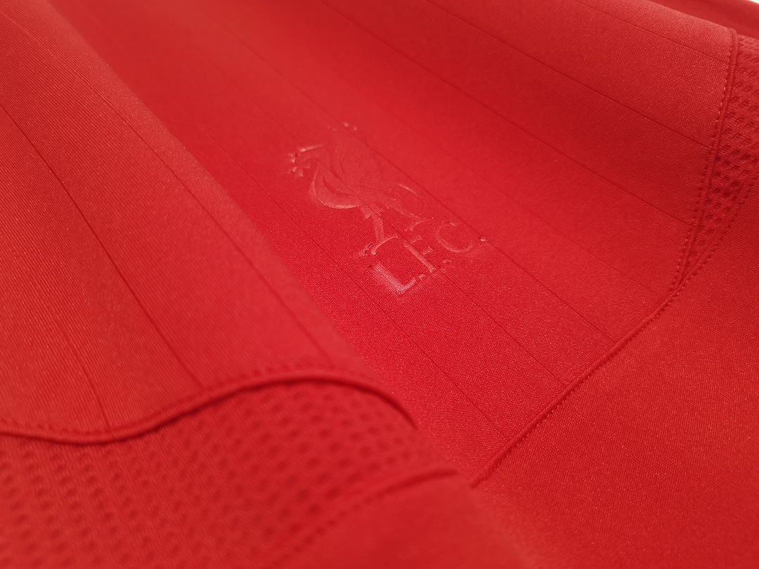 06-07 Liverpool Home Retro Jersey - view 13