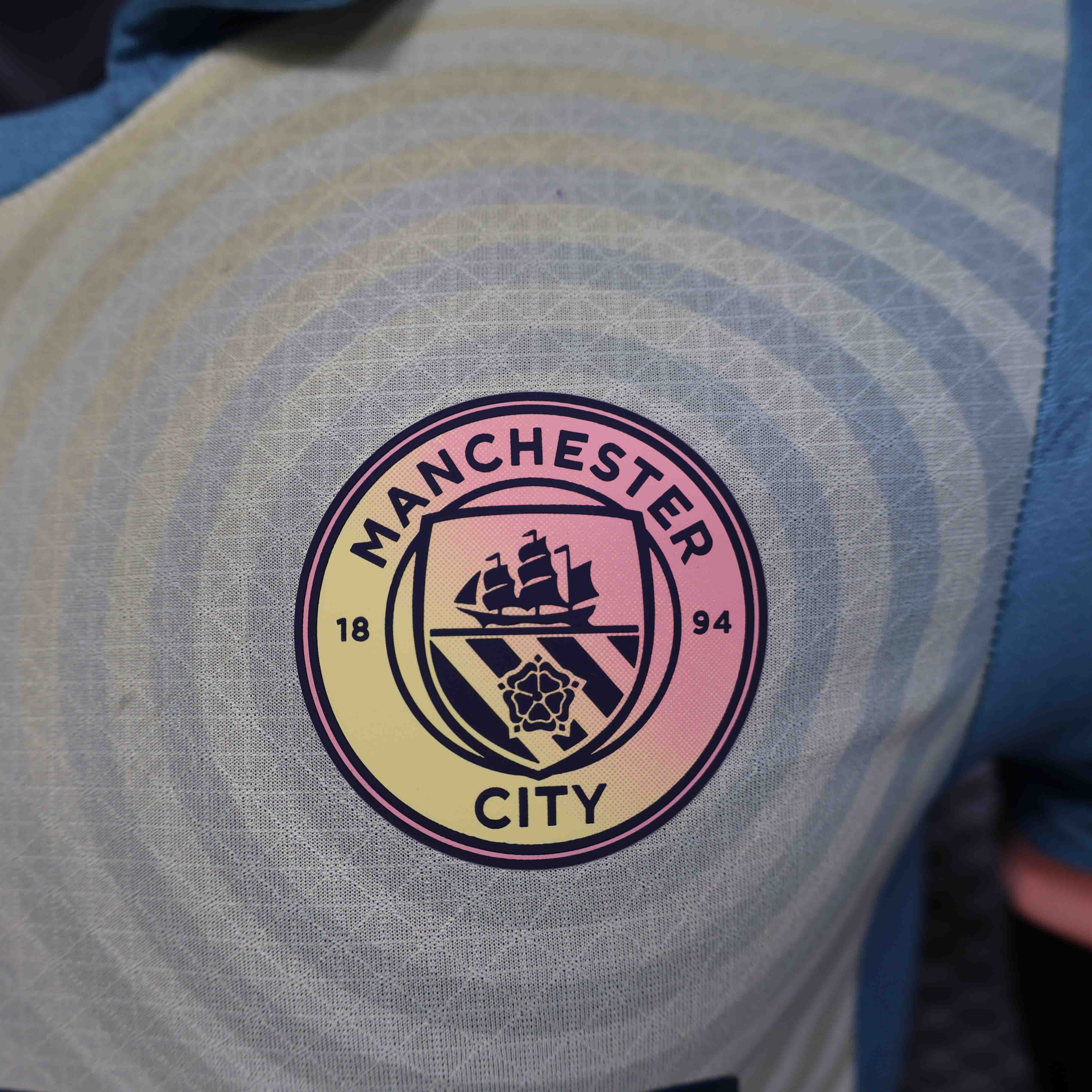 24-25 Manchester City Special Jersey Player Version - view 4