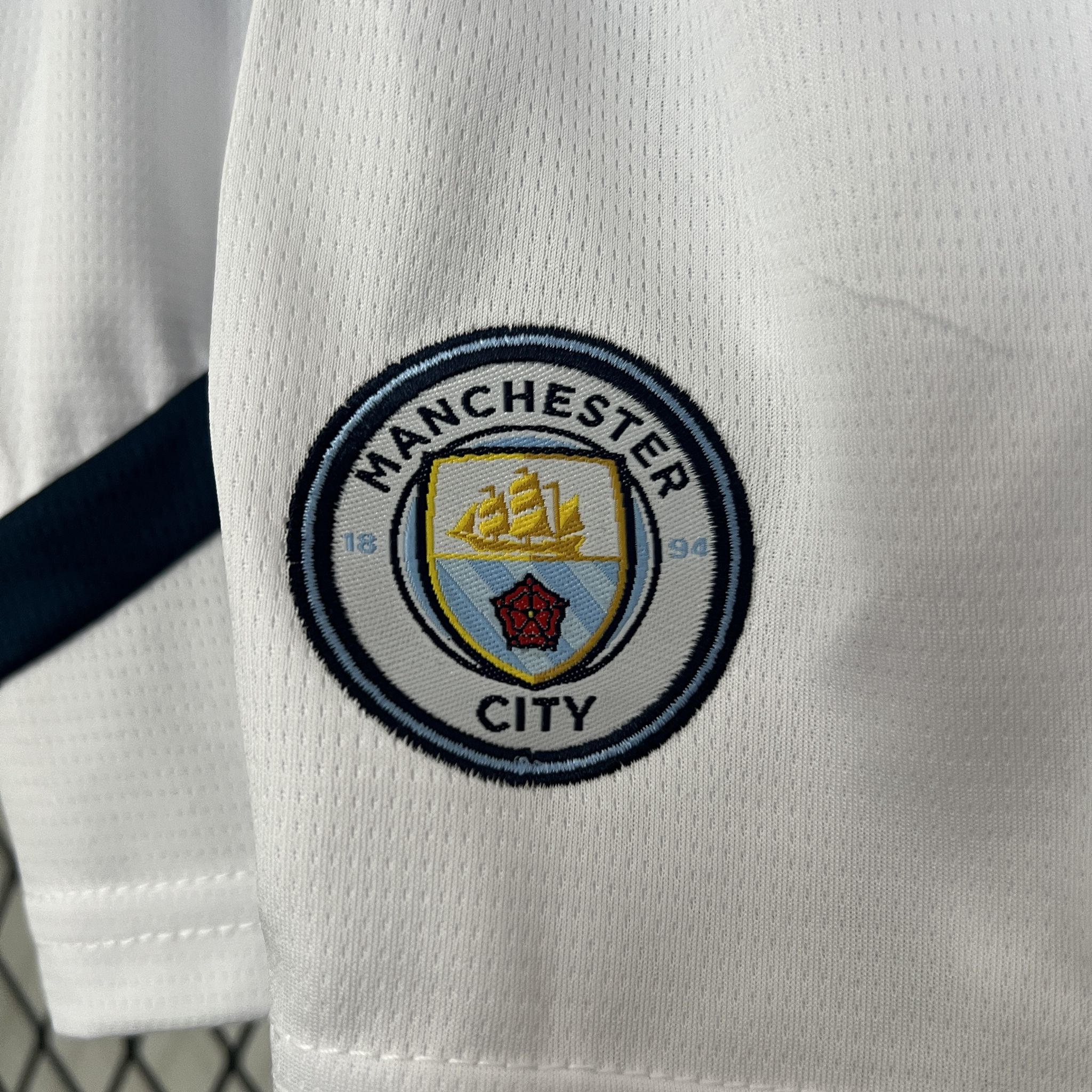 24-25 Manchester City Home Kids Kit  Jersey+Shorts - view 5