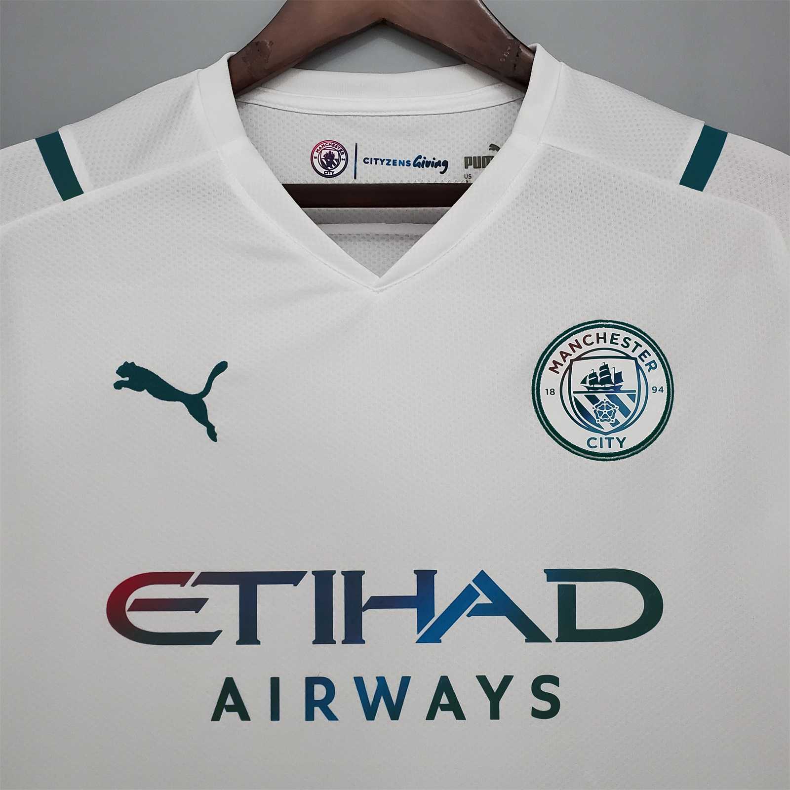 21-22 Manchester City Away Retro Jersey - view 14