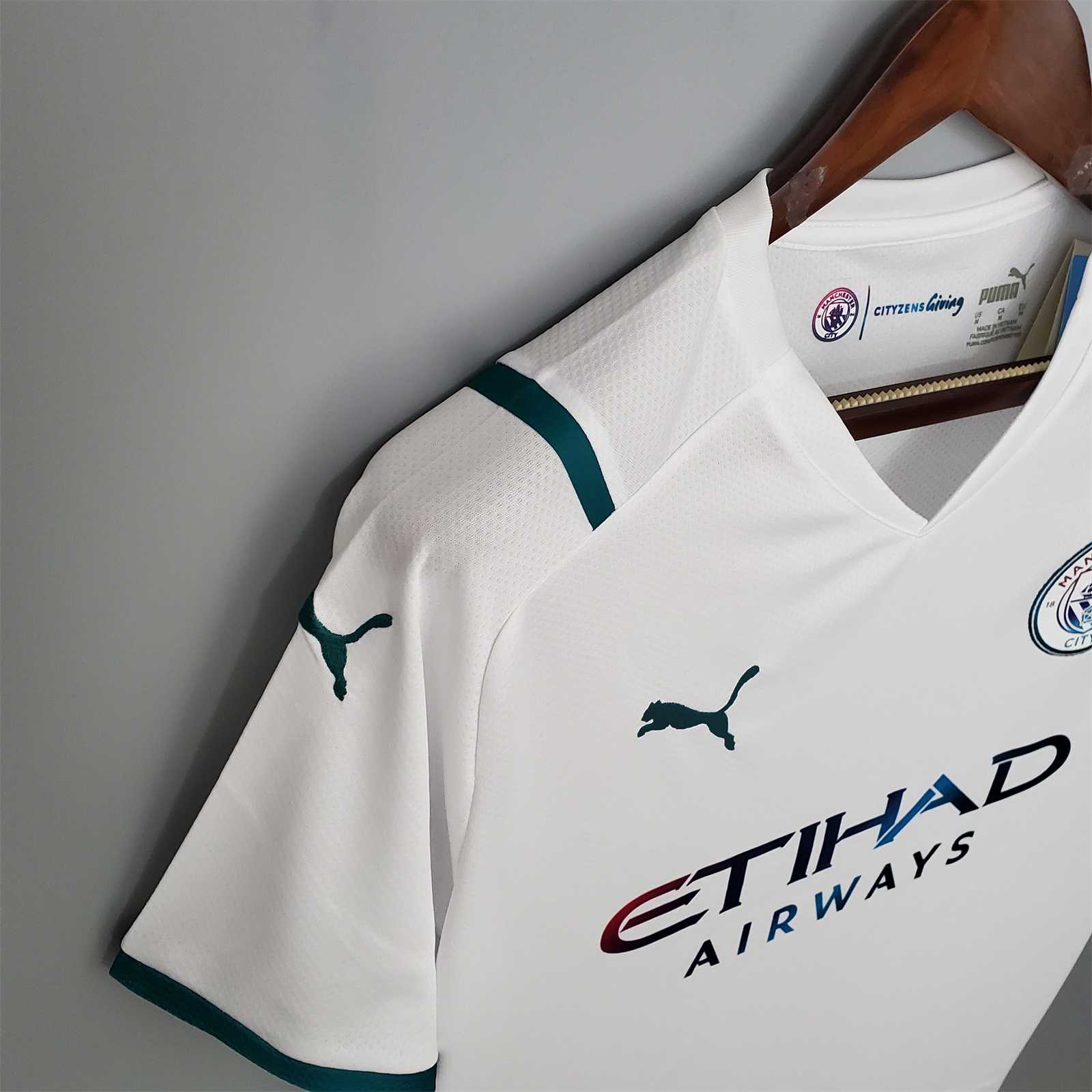 21-22 Manchester City Away Retro Jersey - view 4