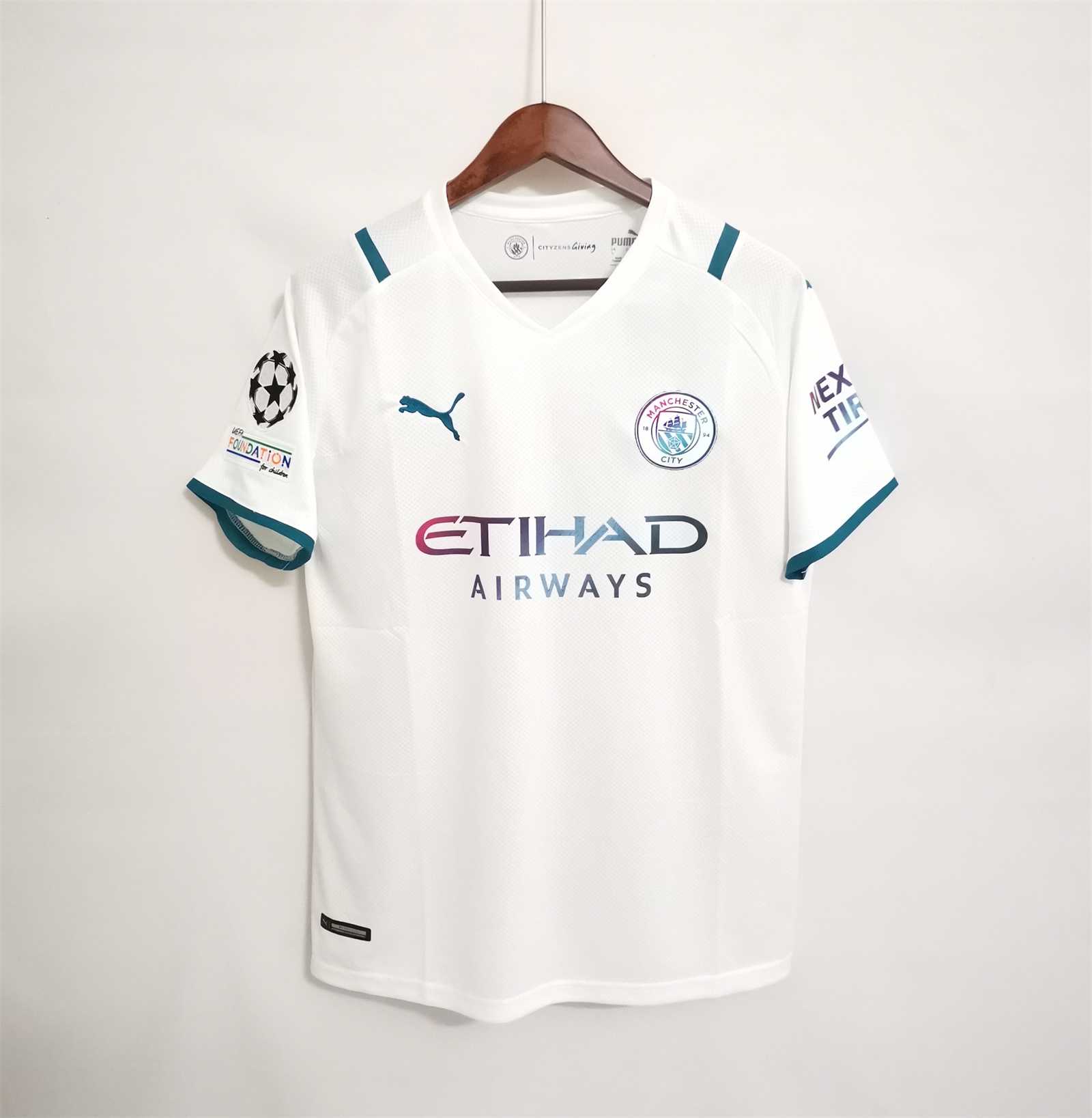 21-22 Manchester City Away Retro Jersey - view 10