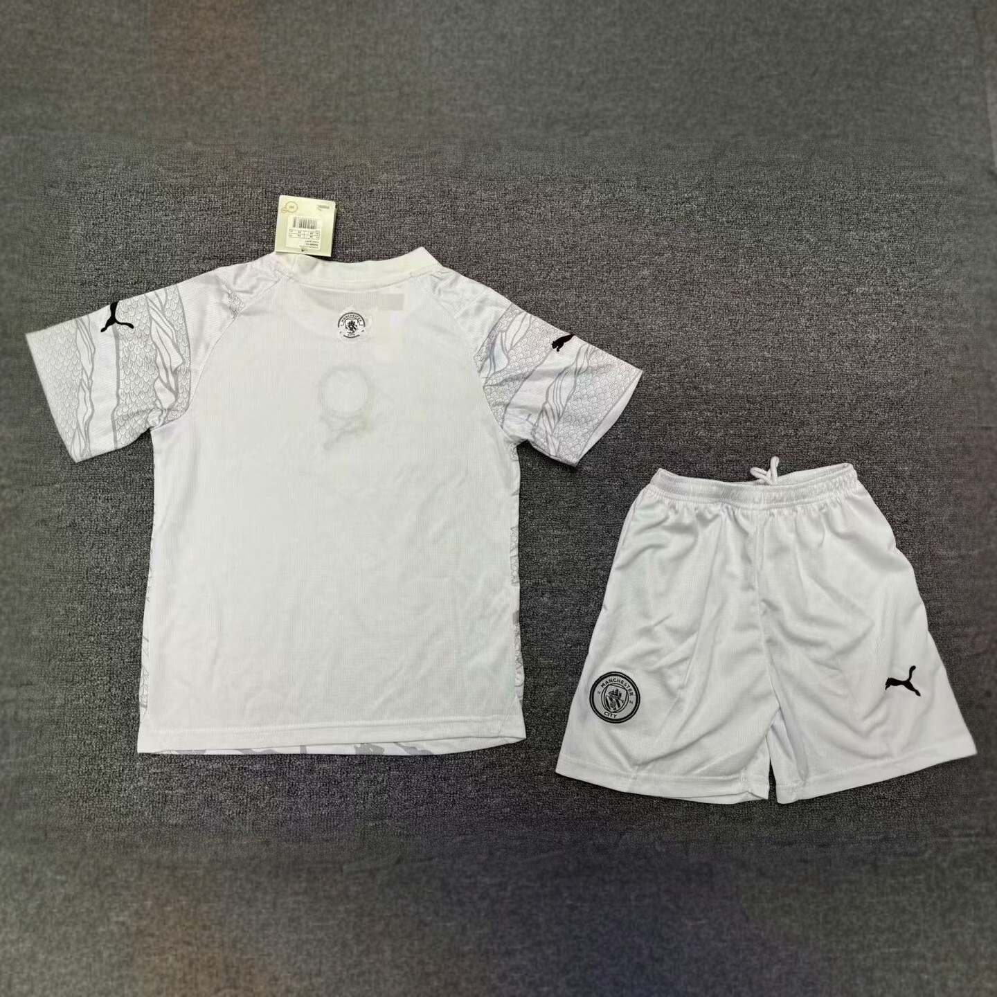23-24 Manchester City Year of the Dragon Special Edition Kids Kit Jersey+Shorts - view 3