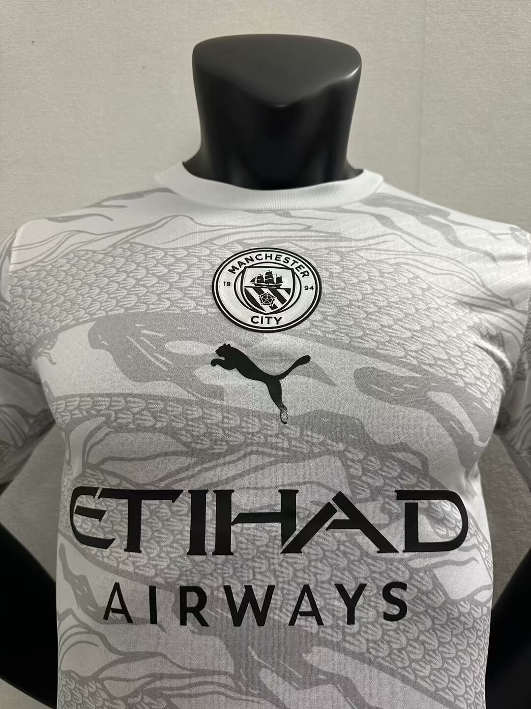 23-24 Manchester City Year of the Dragon Special Player Edition - view 6