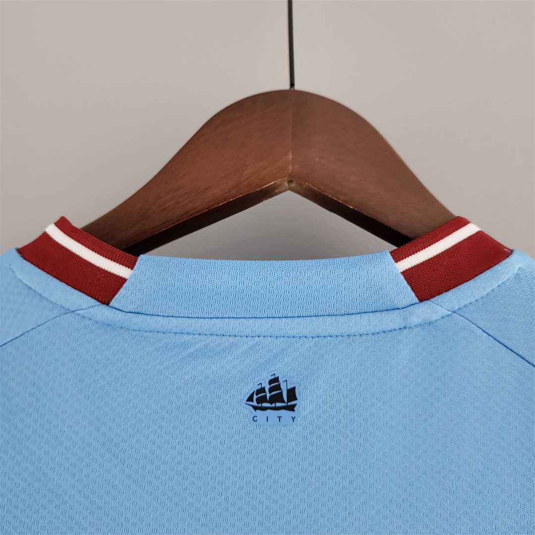 22-23 Manchester City Home Jersey - view 9