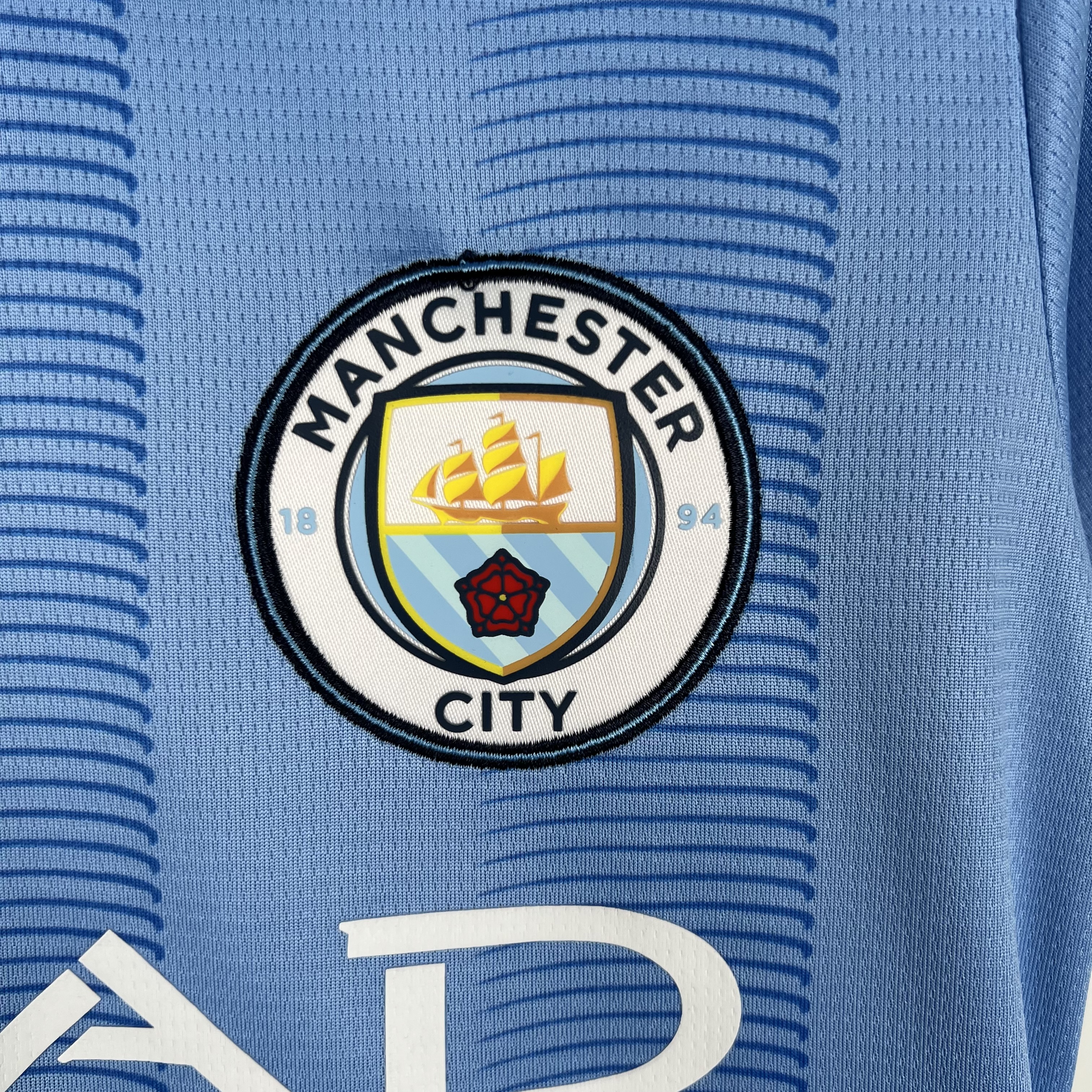 23-24 Manchester City Home Women Jersey - view 8