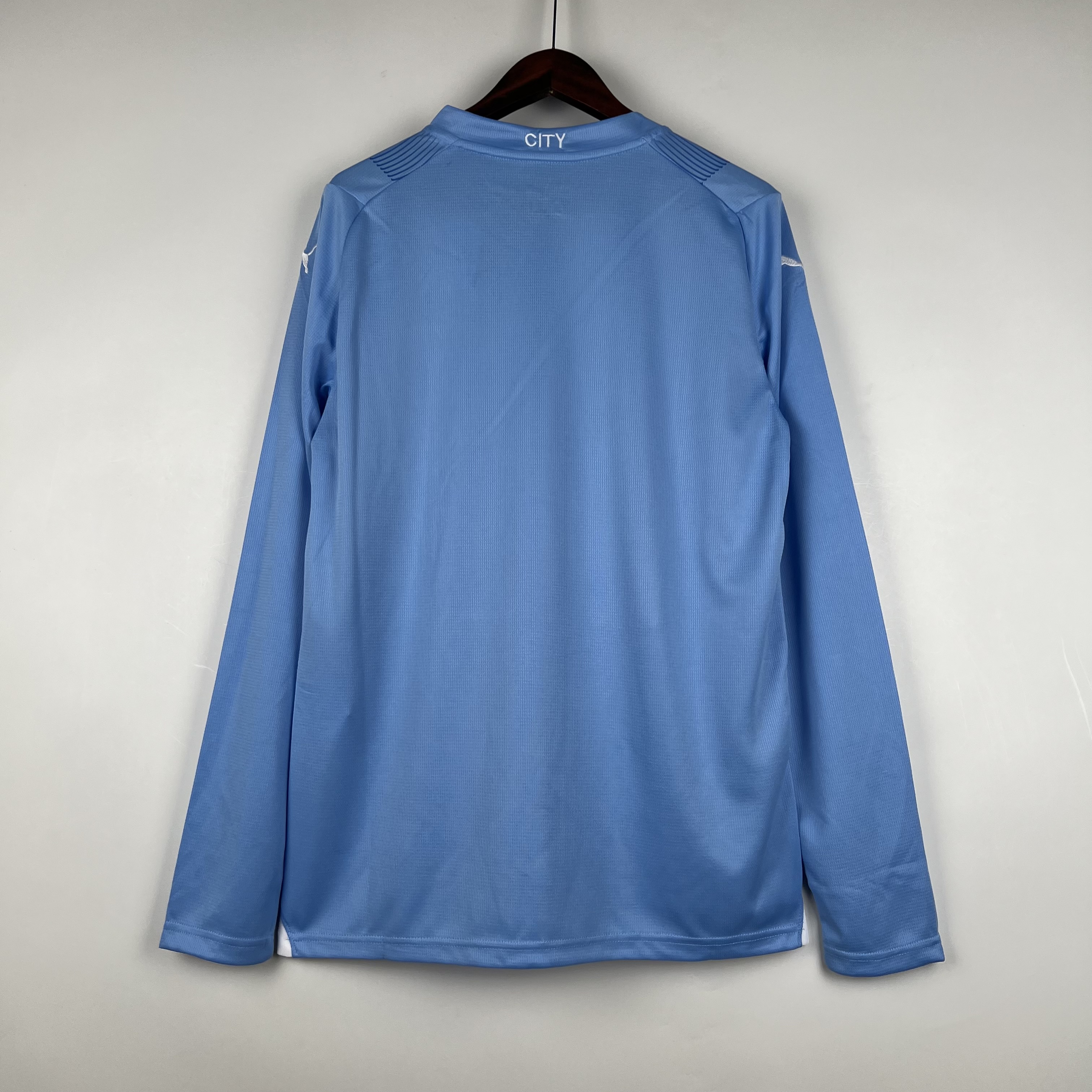 23-24 Manchester City Home Jersey Long Sleeve - view 4