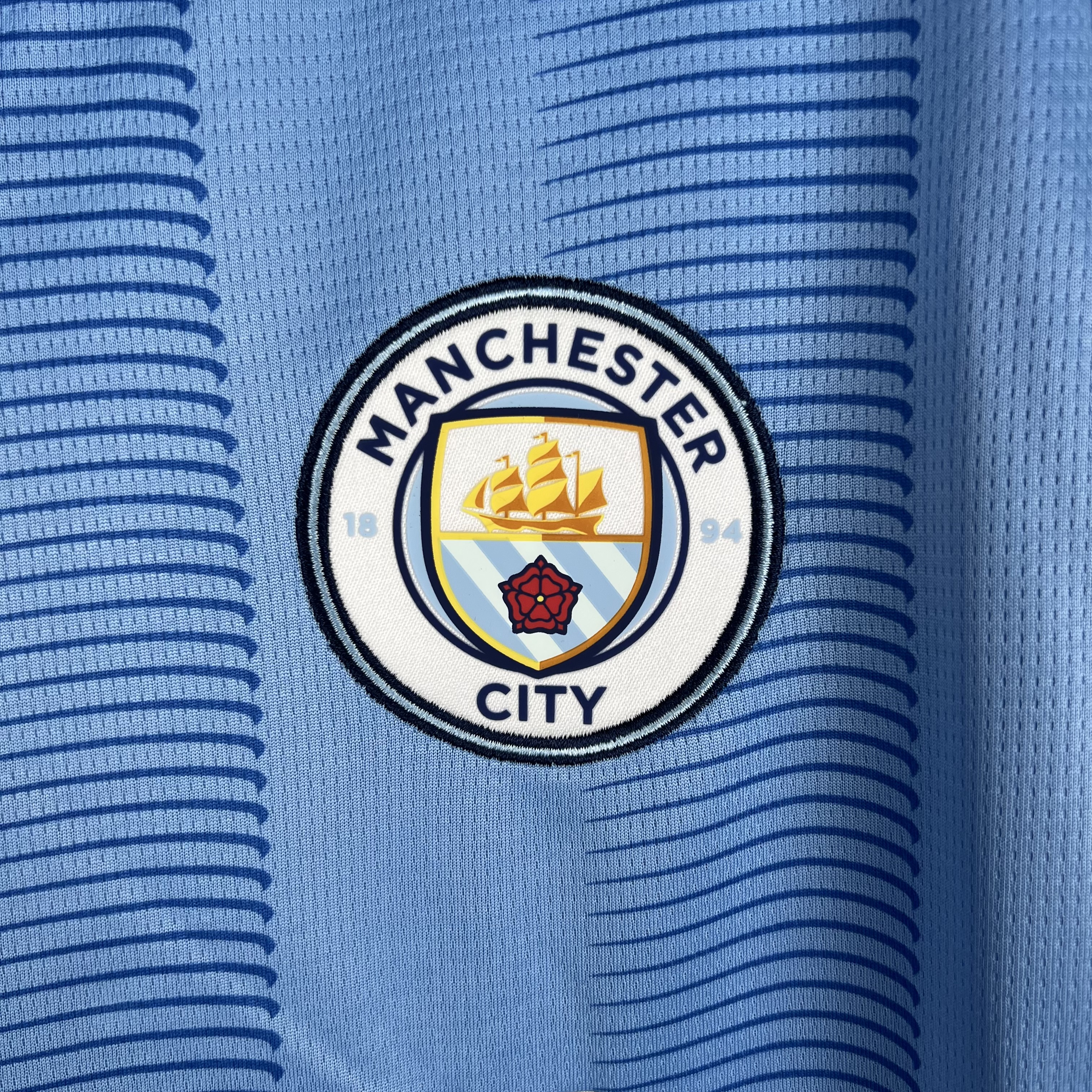 23-24 Manchester City Home Jersey Long Sleeve - view 8