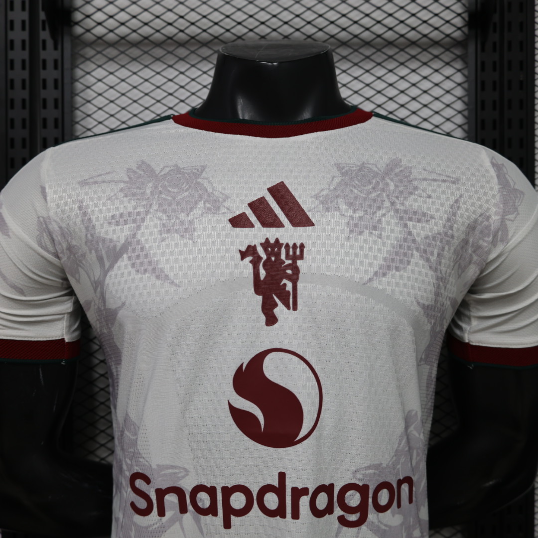 26-27 Manchester United Special Soccer Jersey - view 6