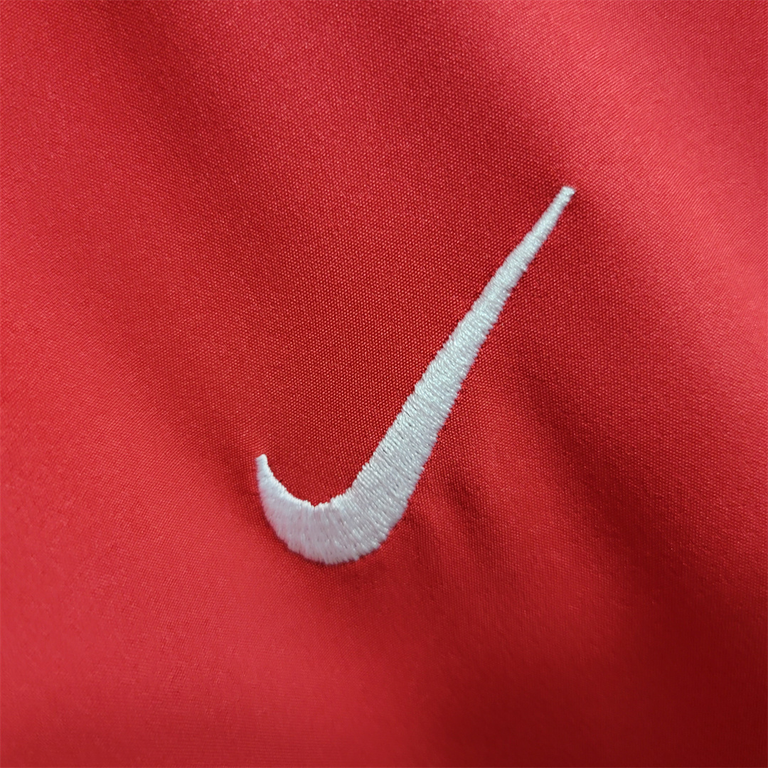 02-04 Manchester United Home Retro Jersey - view 11