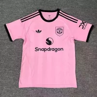 25-26 Manchester United Goalkeeper Soccer Jersey Pink - view 1