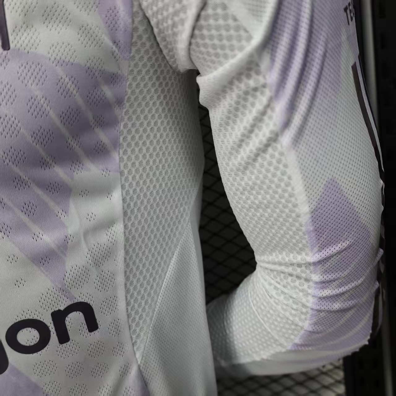 25-26 Manchester United Away Soccer Jersey Long Sleeve - view 6