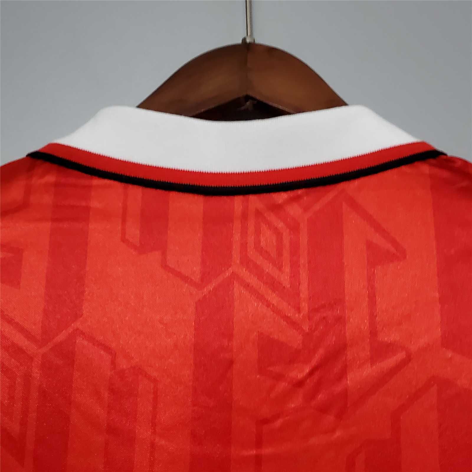 1993-94 Manchester United Home Retro Jersey - view 5