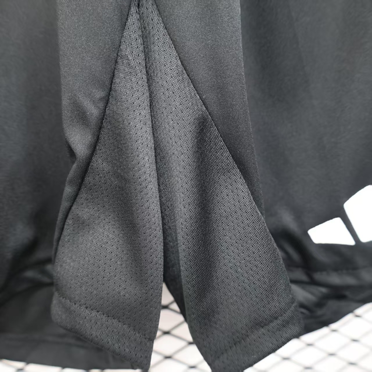 25-26 Manchester United Away Shorts Player Version - view 8