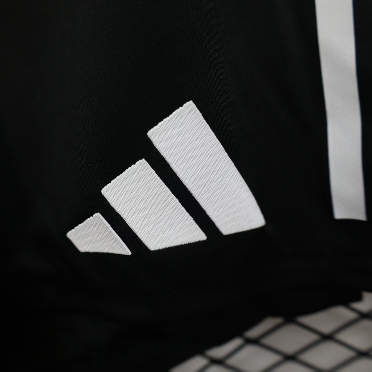 25-26 Manchester United Away Shorts Player Version - view 9