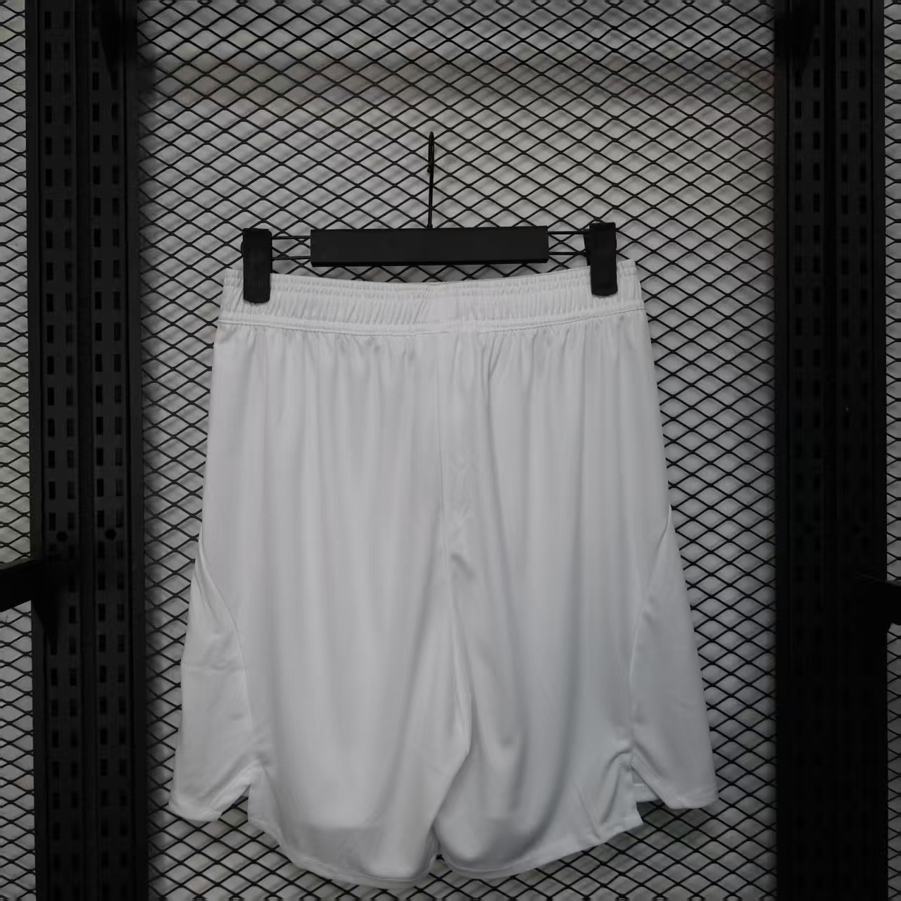 25-26 Manchester United Home Shorts White Player Version - view 3