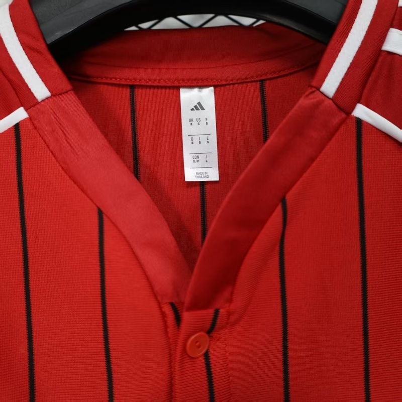 25-26 Manchester United Red Baseball Soccer Jersey - view 5