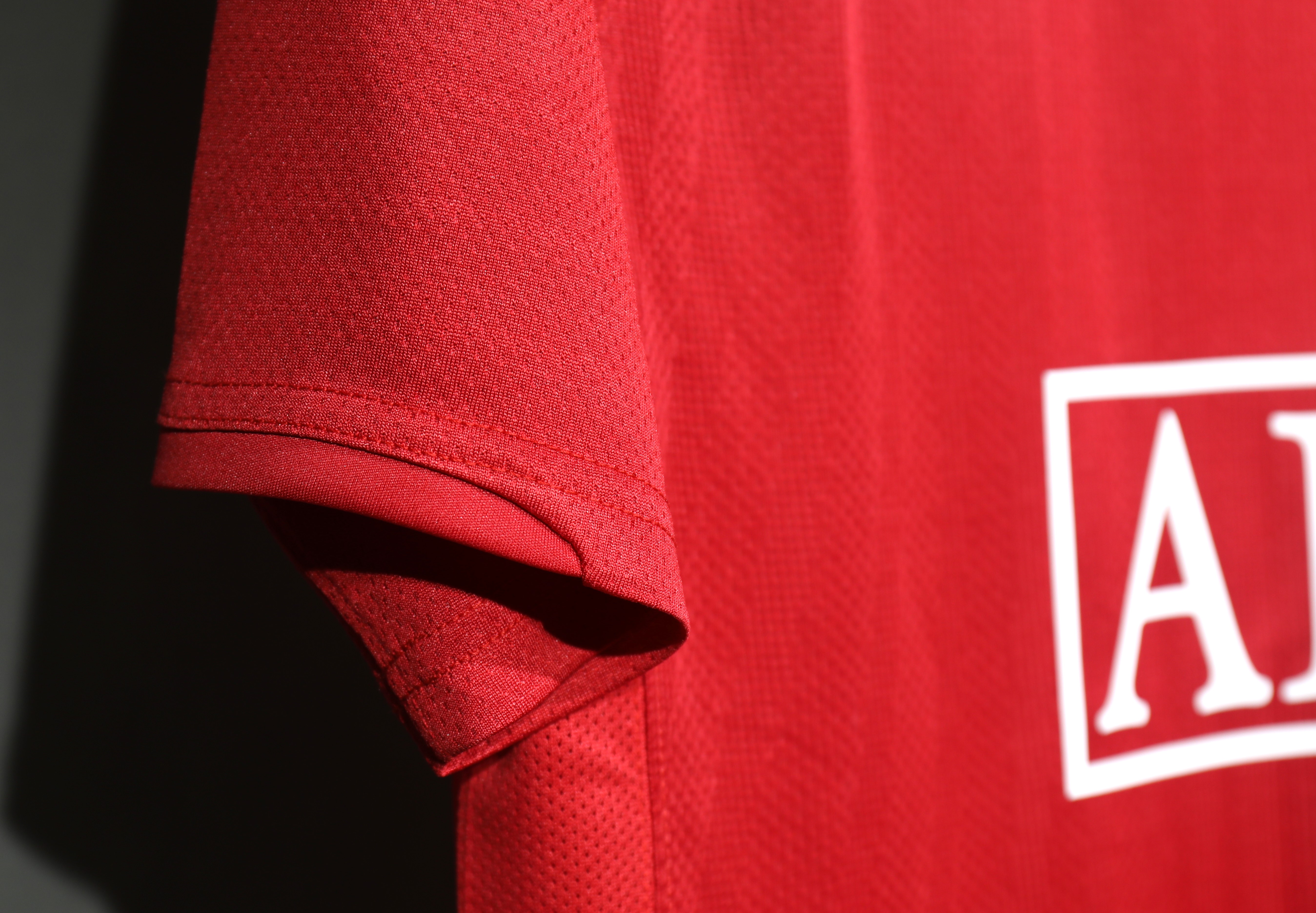 07-08 Manchester United Home Retro Jersey Player Edition - view 7
