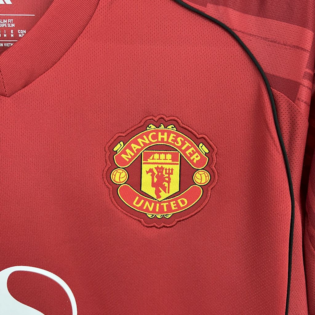 25-26 Manchester United Home Soccer Jersey - view 7