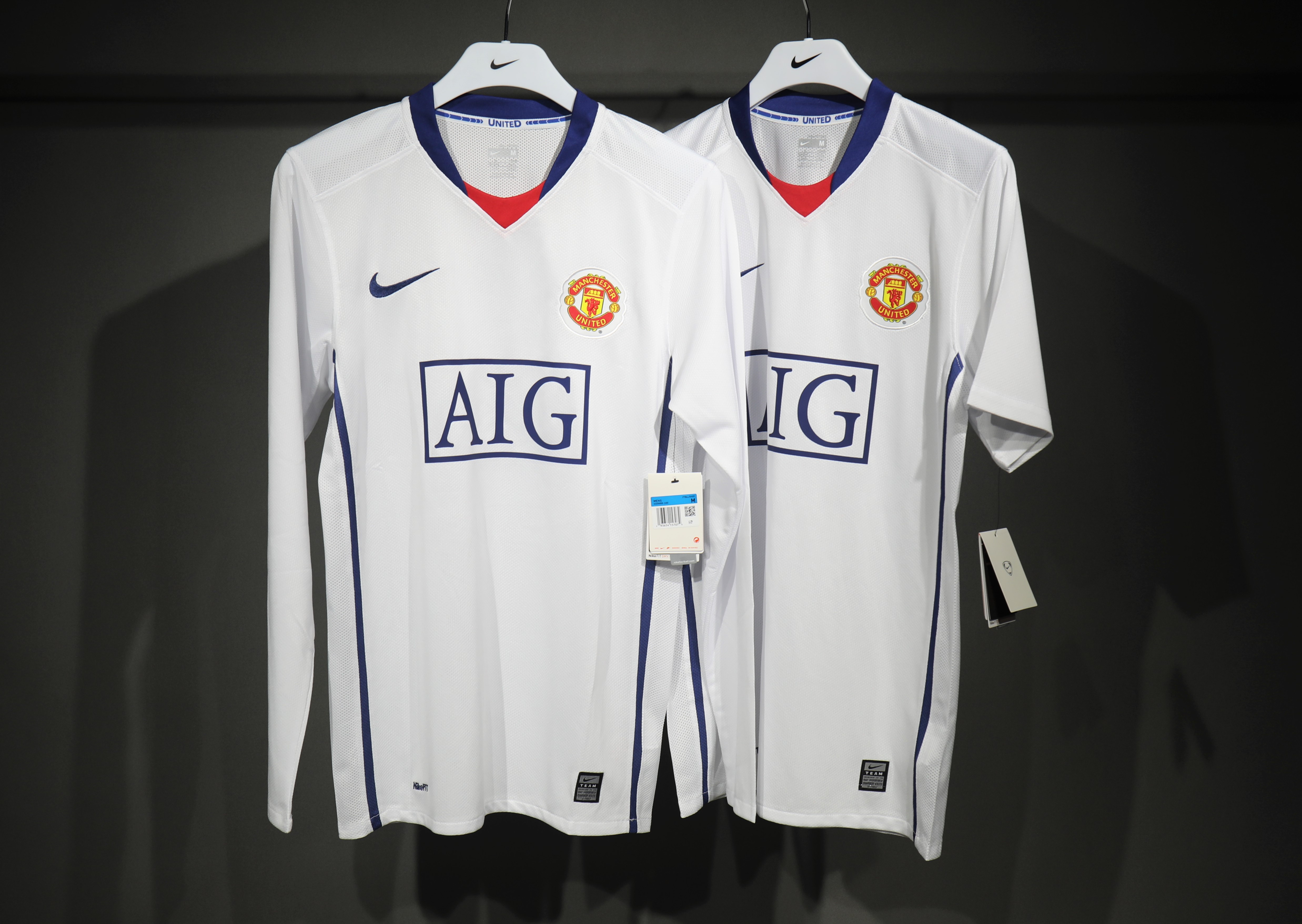 08-09 Manchester United Away Retro Jersey Player Edtion - view 16