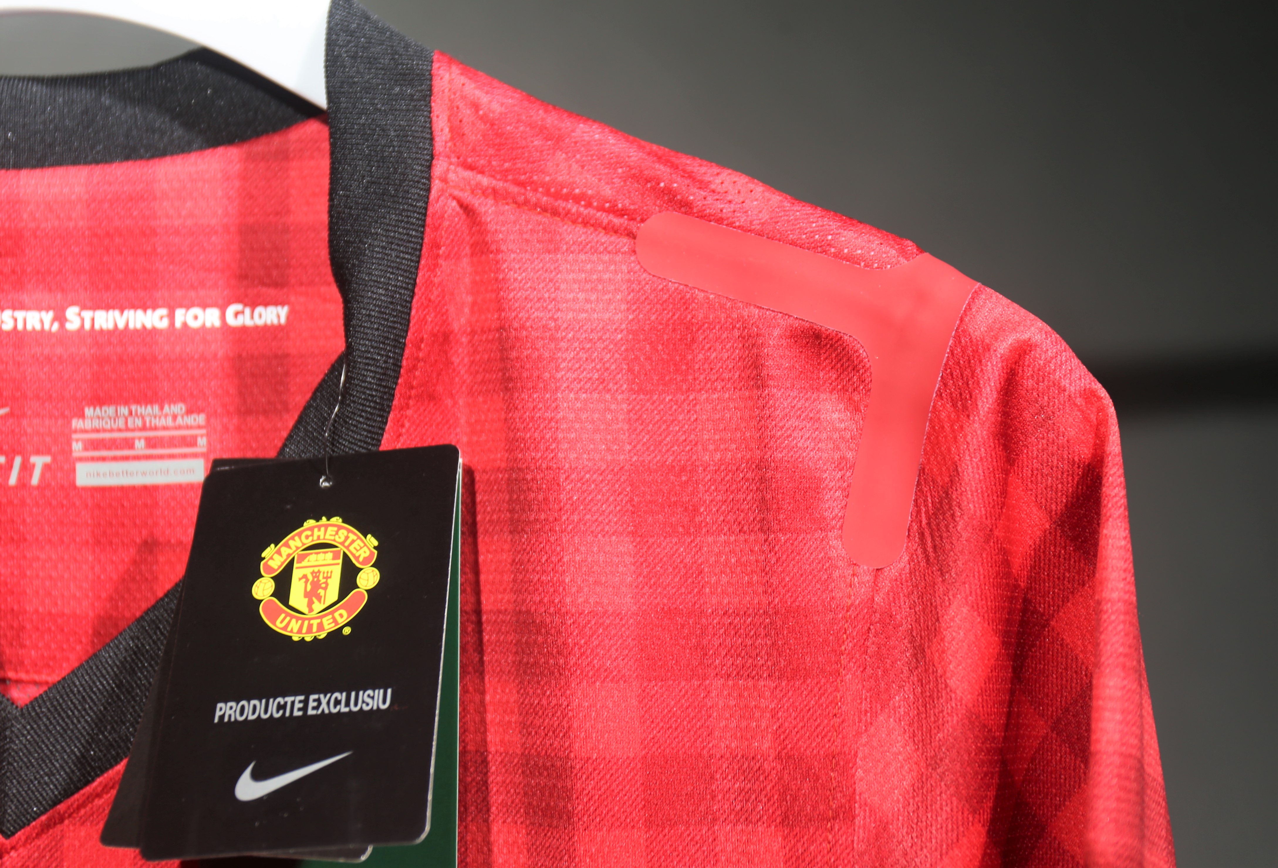 12-13 Manchester United Home Retro Jersey Player Edtion Long Sleeve - view 9