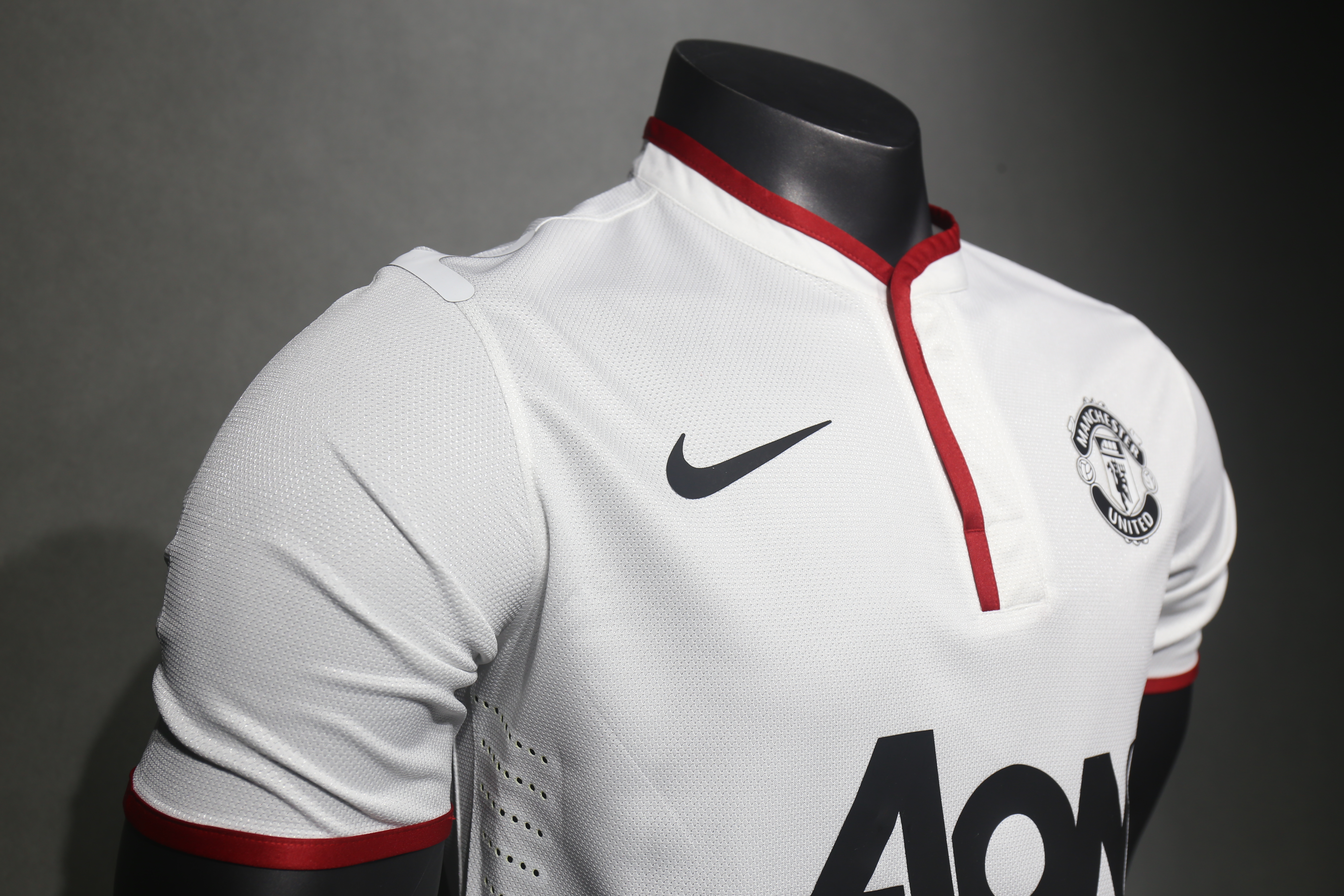 12-13 Manchester United Away Retro Jersey Player Edition - view 7