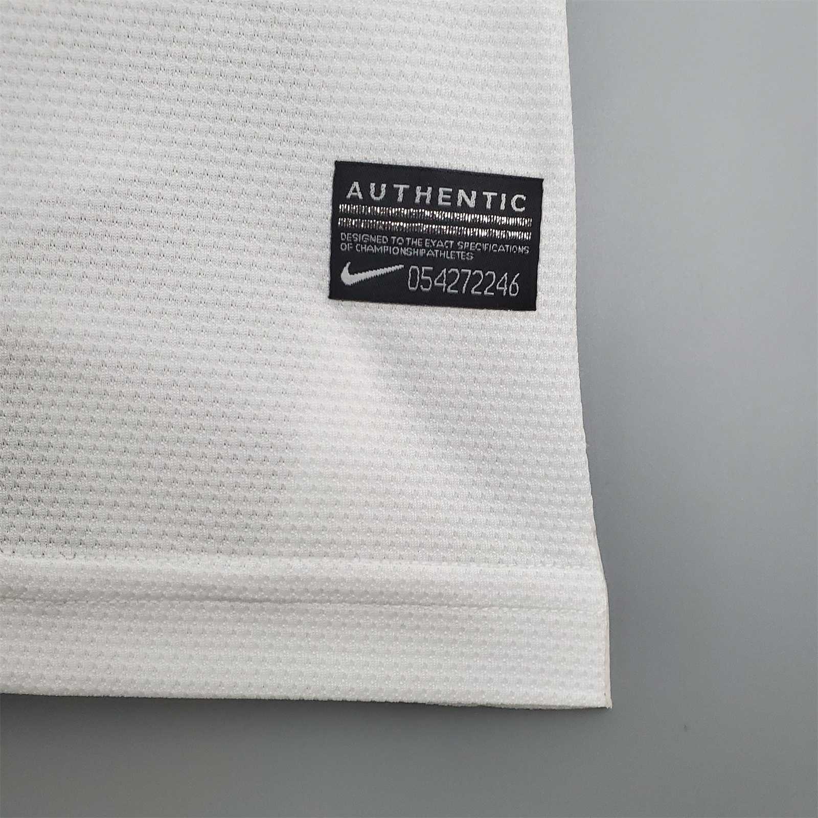 12-13 Manchester United Away Retro Jersey - view 6