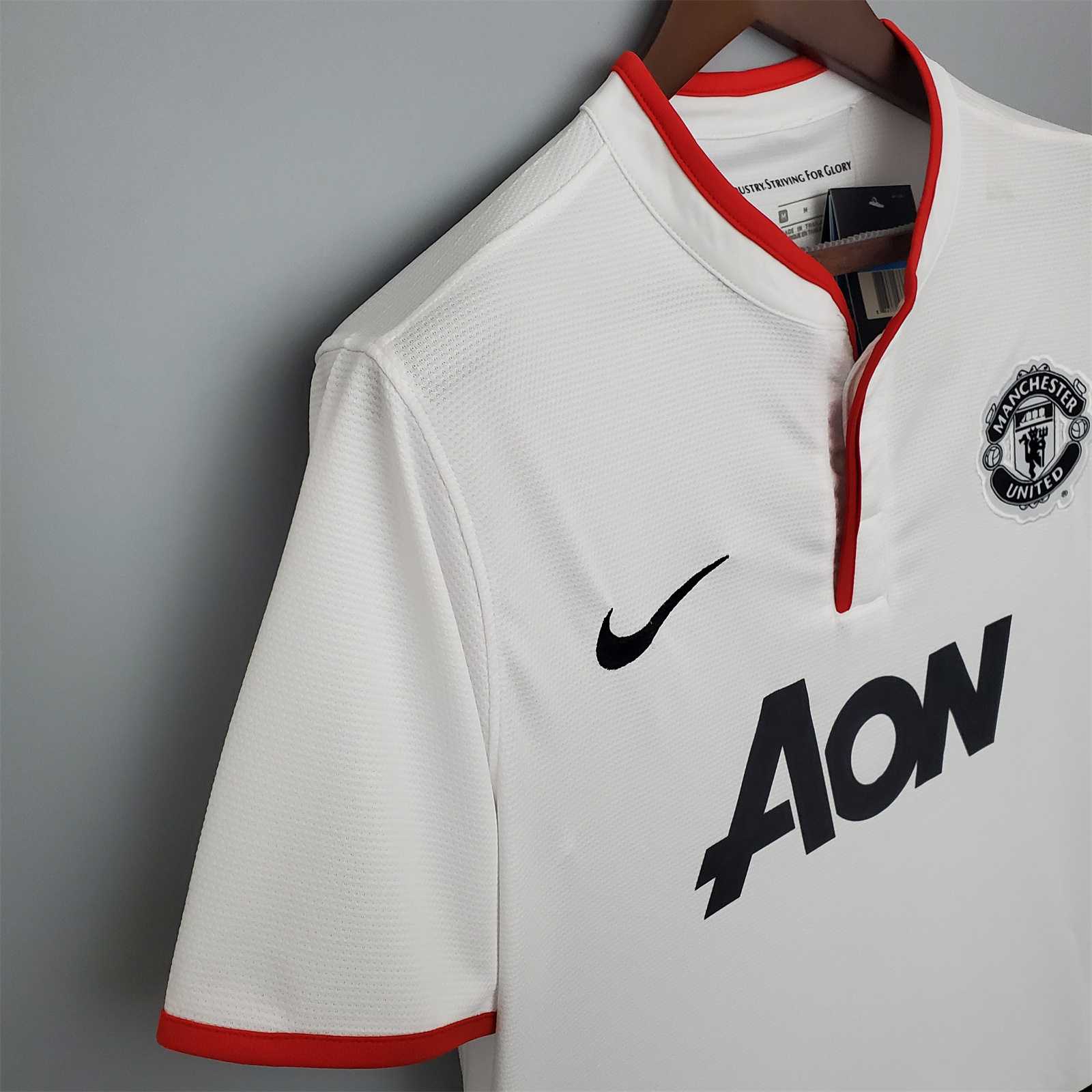 12-13 Manchester United Away Retro Jersey - view 8