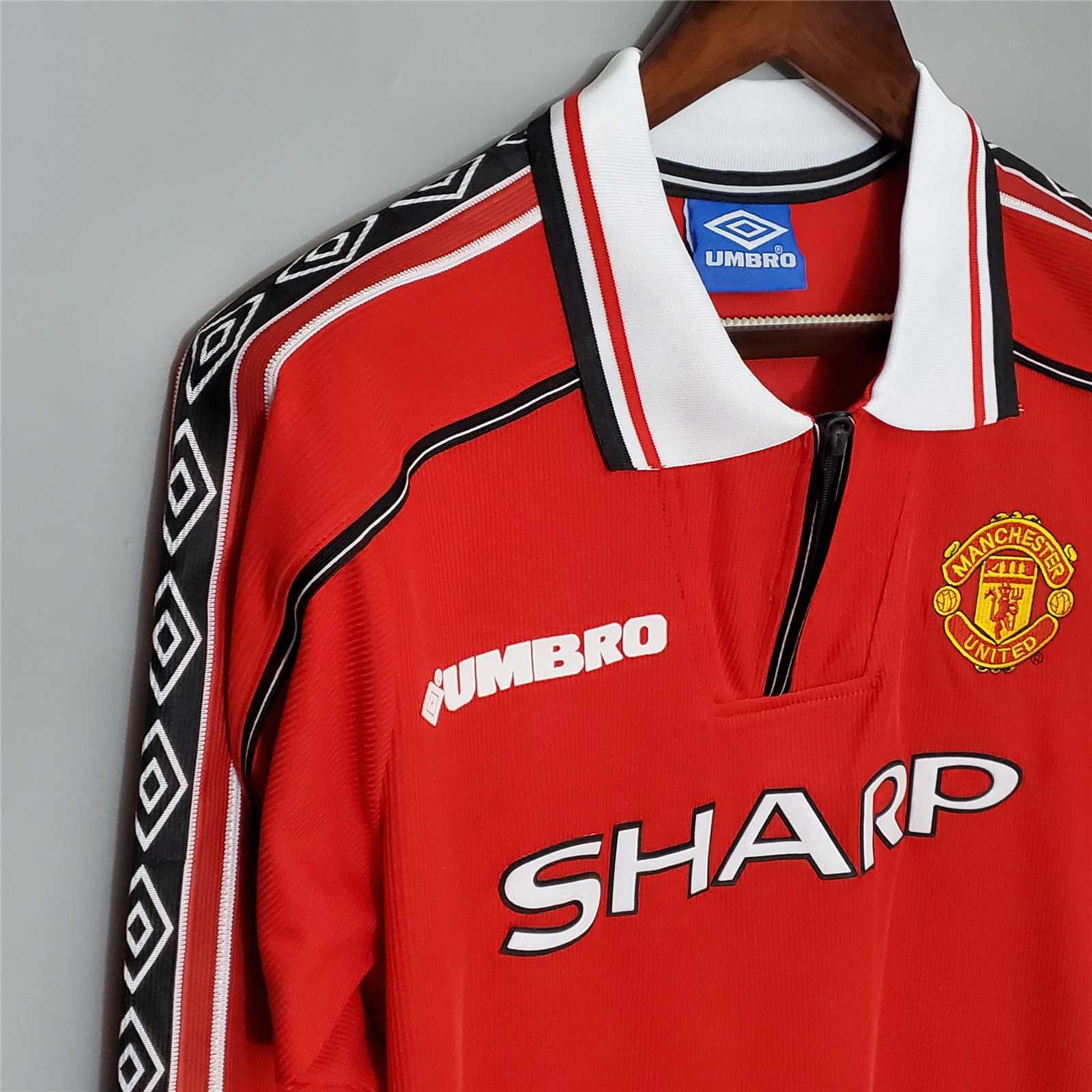 1998-1999 Manchester United Home Retro Jersey Long Sleeve - view 8