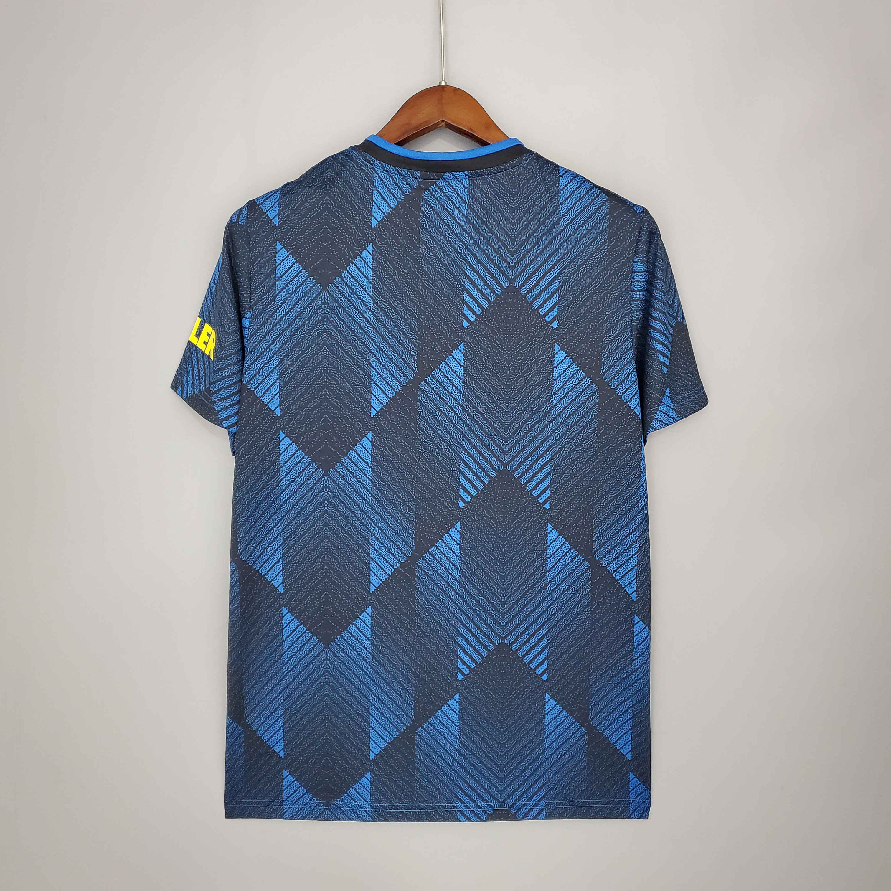 21-22 Manchester United Third Away Retro Jersey - view 3