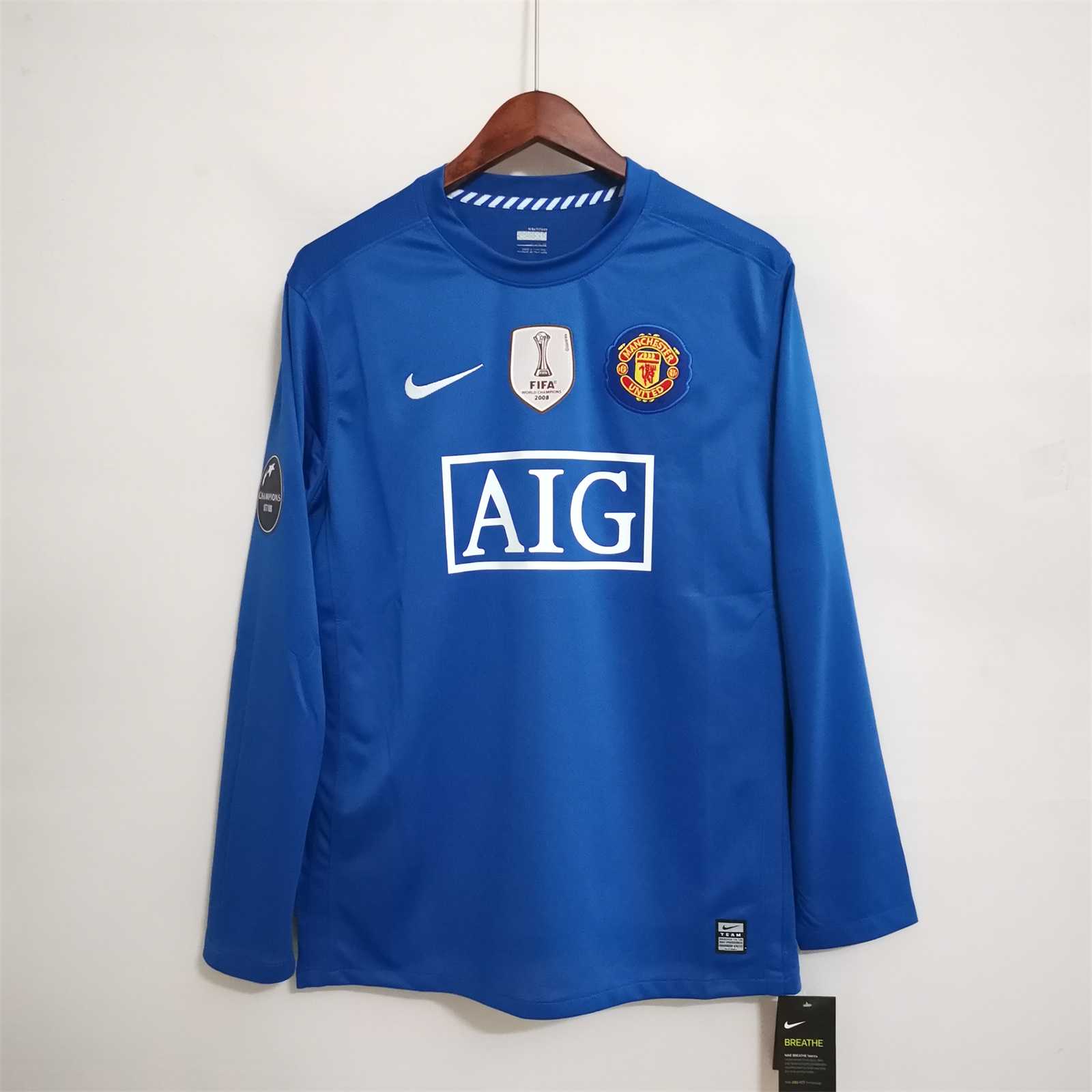 08-09 Manchester United Home Retro Jersey Long Sleeve - view 15