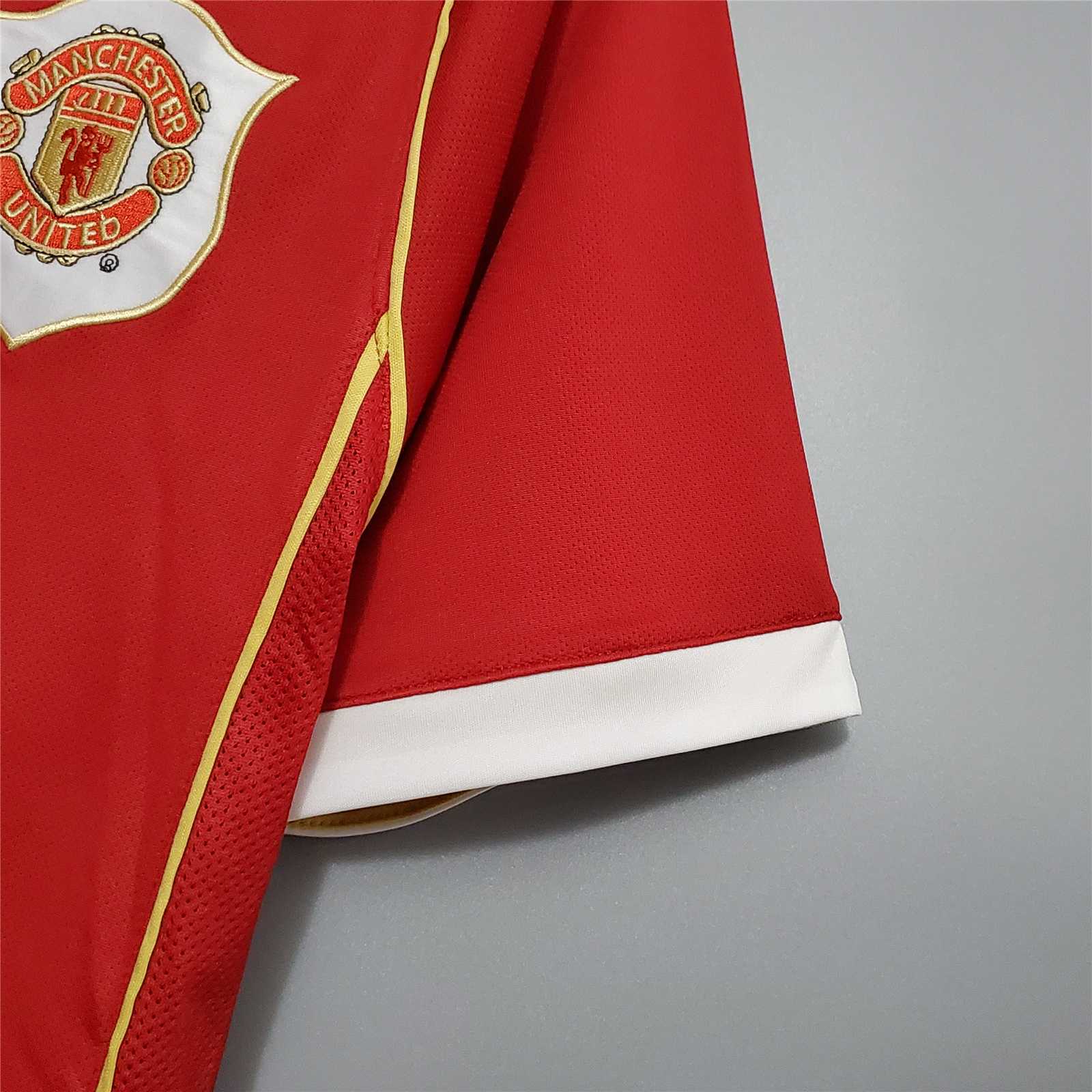 2006/07 Manchester United Home Retro Jersey - view 3