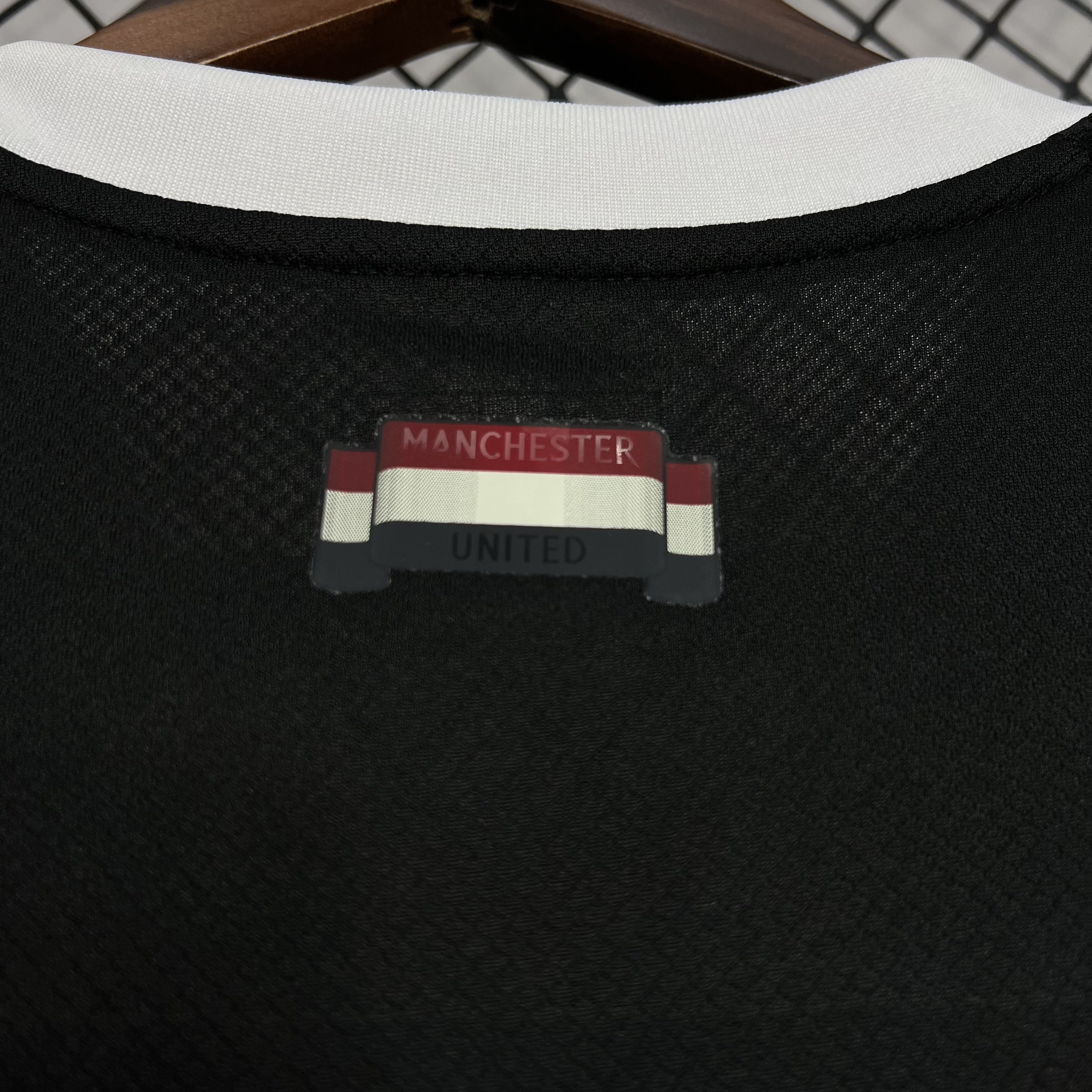 24-25 Manchester United Black Goal Keeper Shirt - view 4