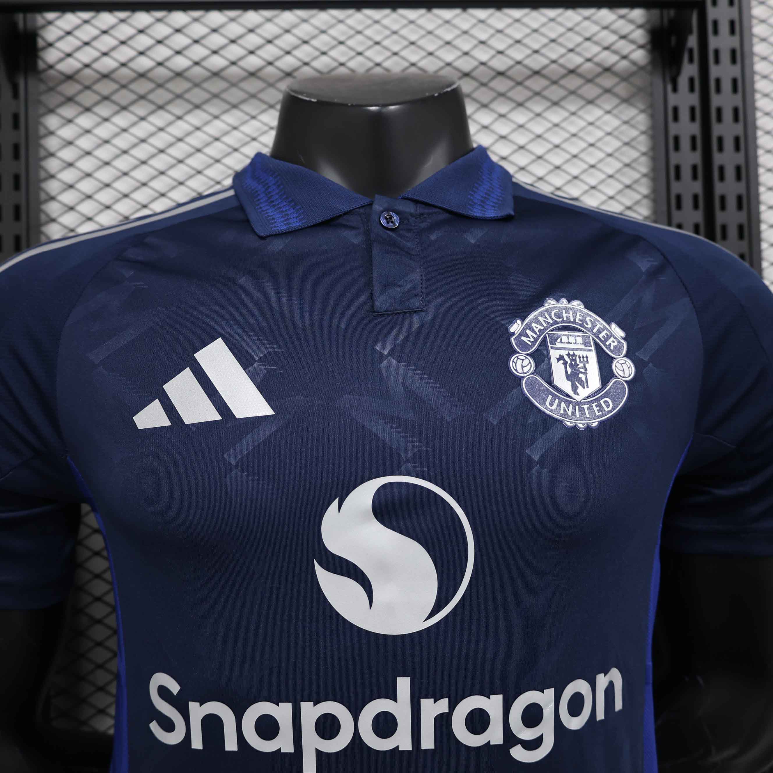 24-25 Manchester United Away Player Version - view 4